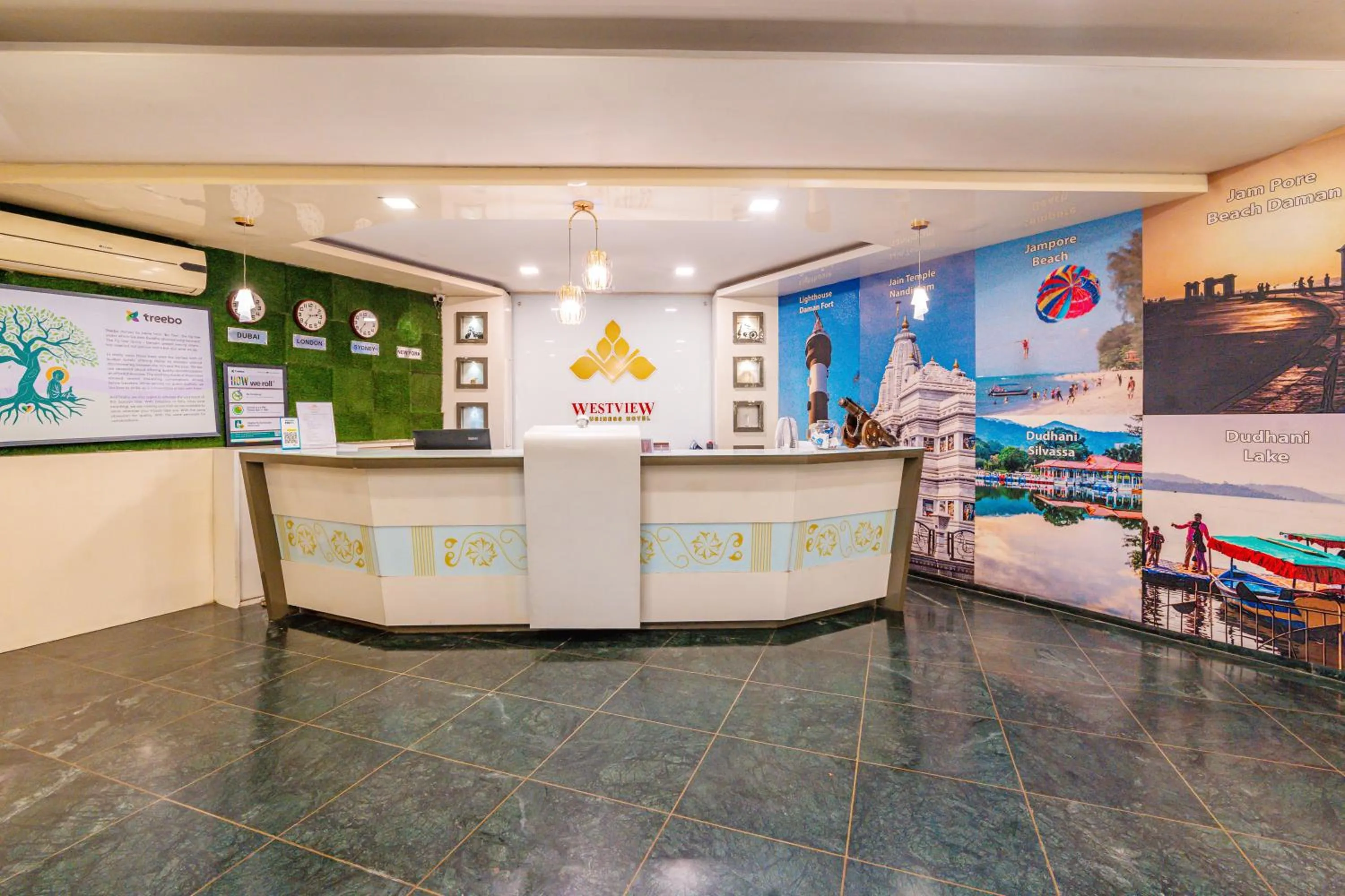 Lobby or reception in Treebo Westview