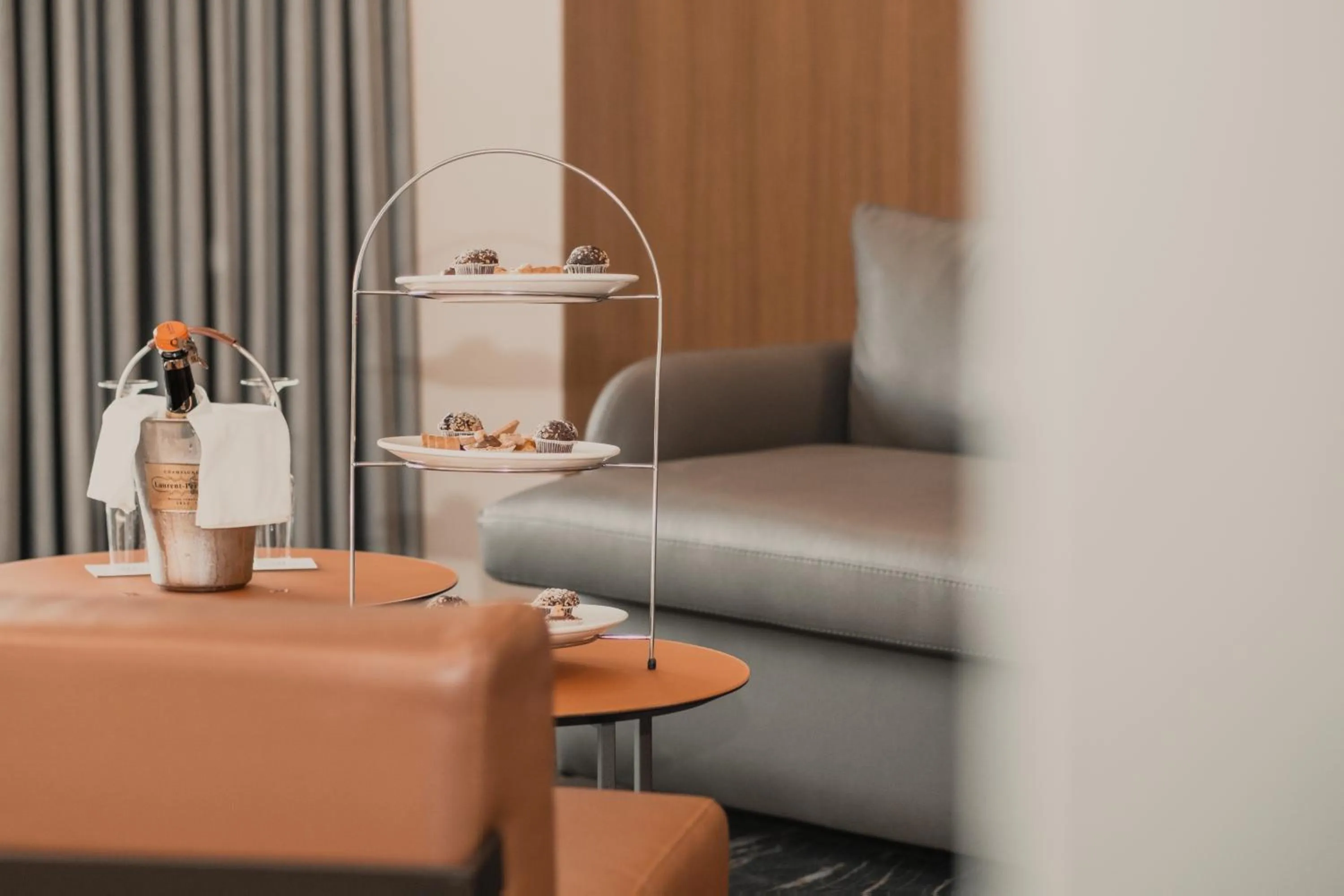 Living room in Maritim Marina Bay Resort SPA & Casino