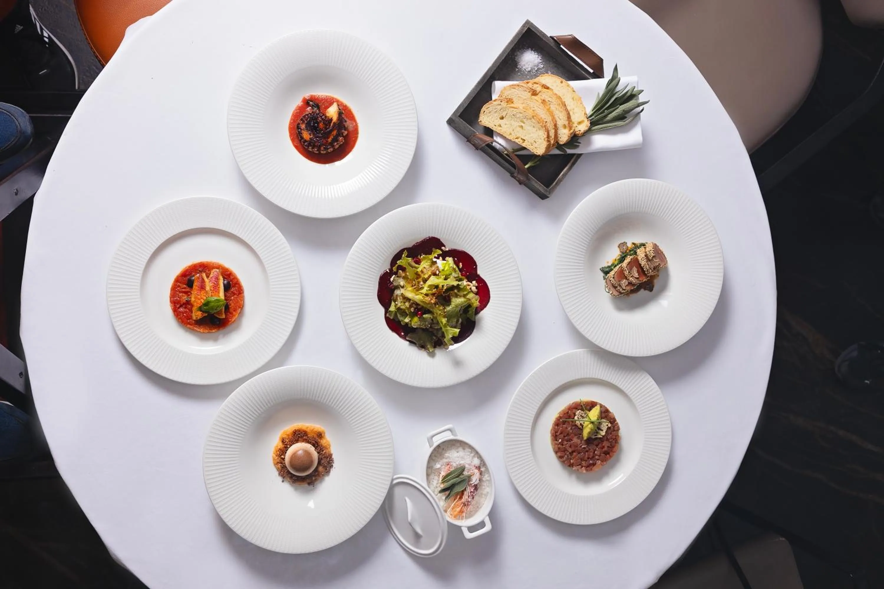 Restaurant/places to eat in Maritim Marina Bay Resort SPA & Casino