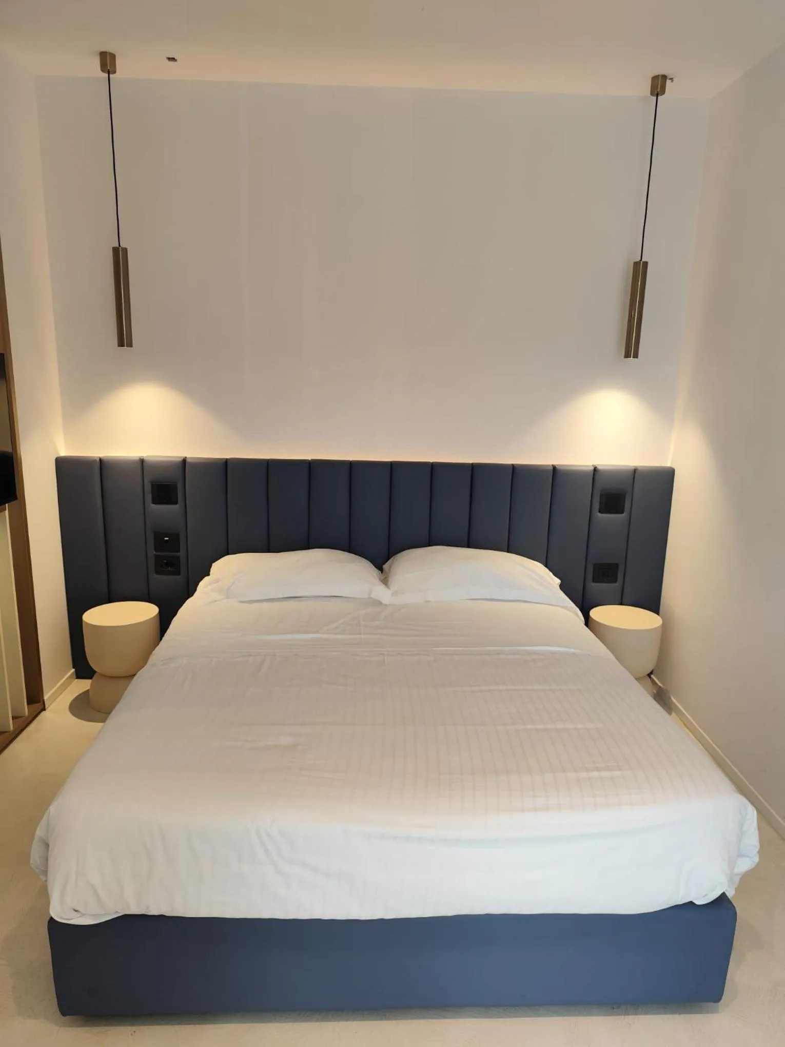 Bed in Gabbiano Suites