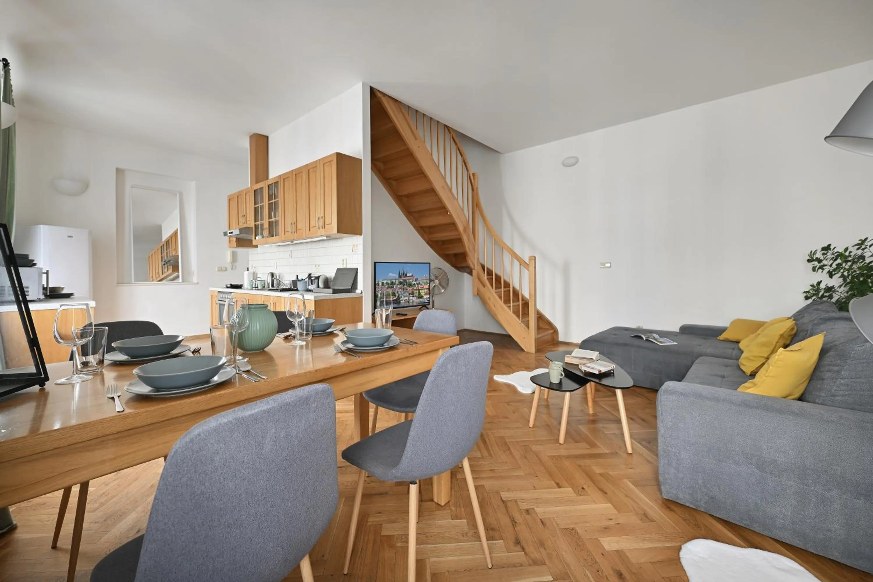 Kitchen or kitchenette in White Swan Boutique Apartments