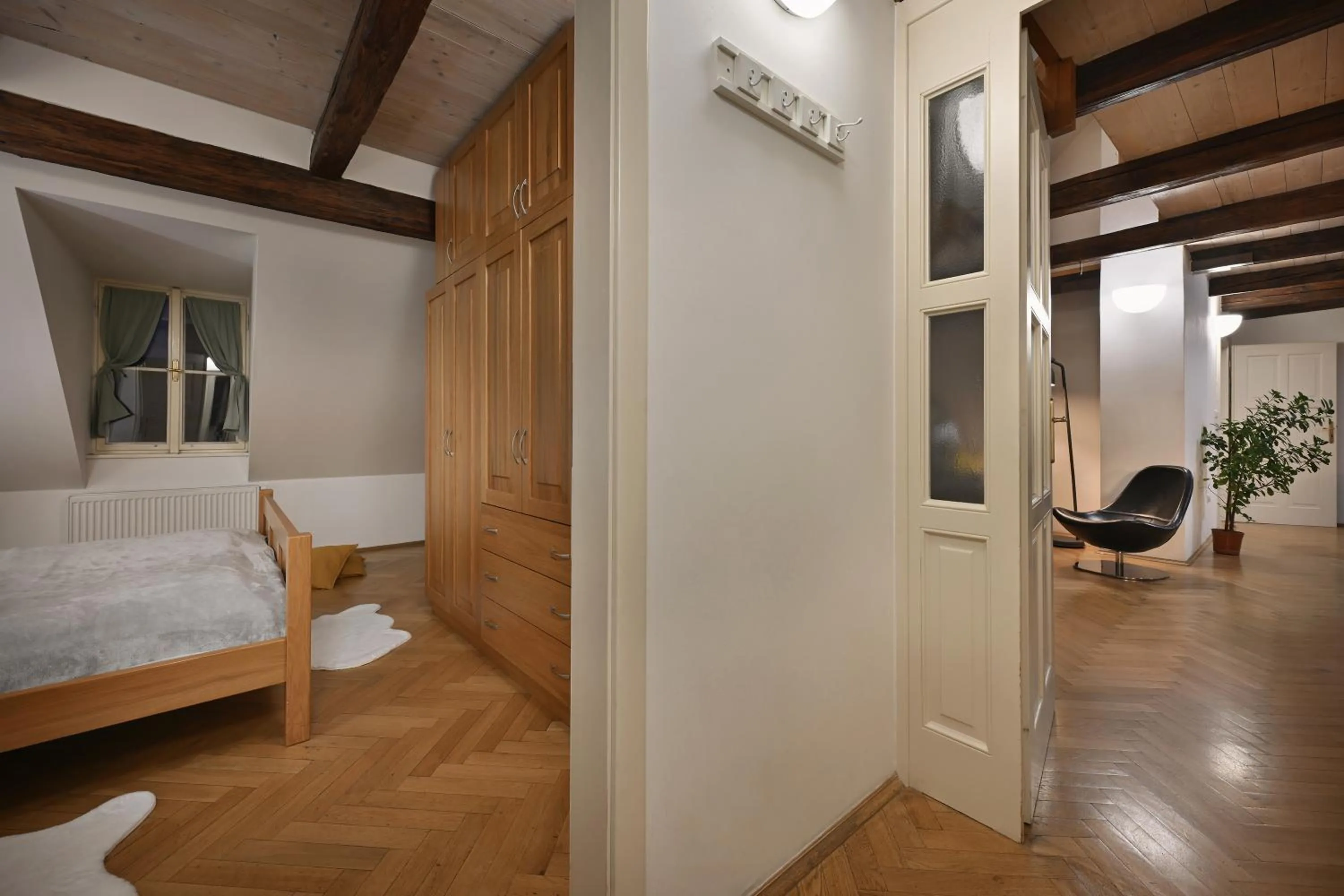 Photo of the whole room, Bed in White Swan Boutique Apartments