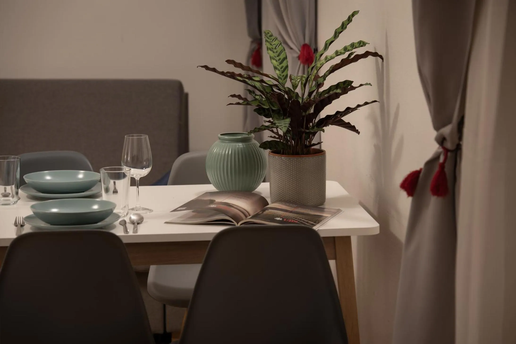 Dining area in White Swan Boutique Apartments