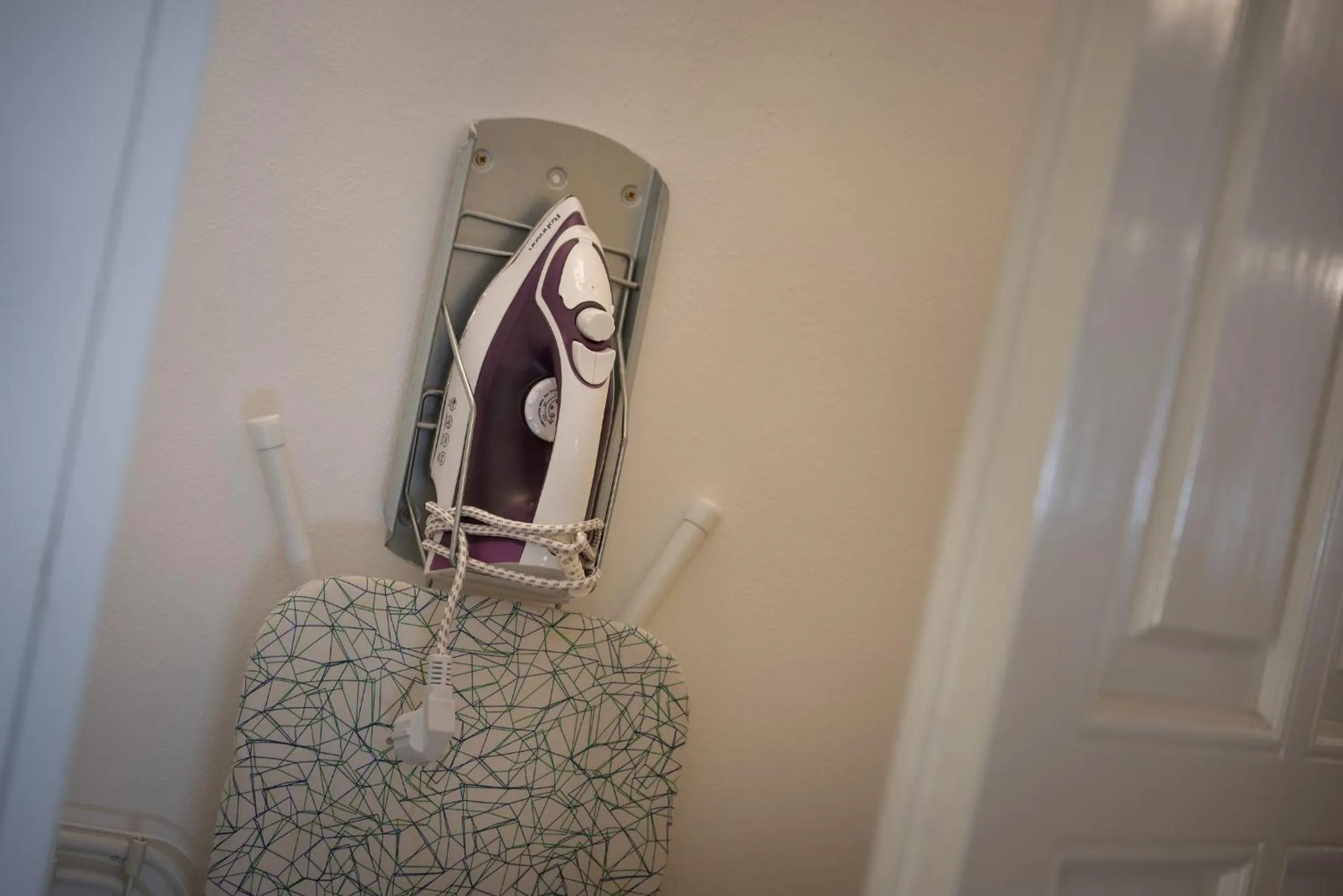 flat iron in White Swan Boutique Apartments