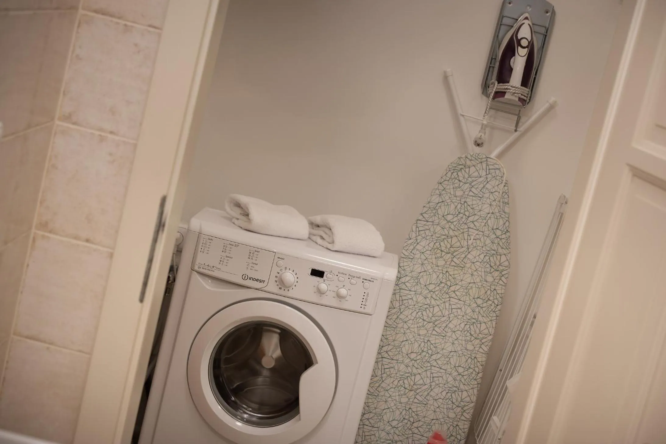 flat iron in White Swan Boutique Apartments