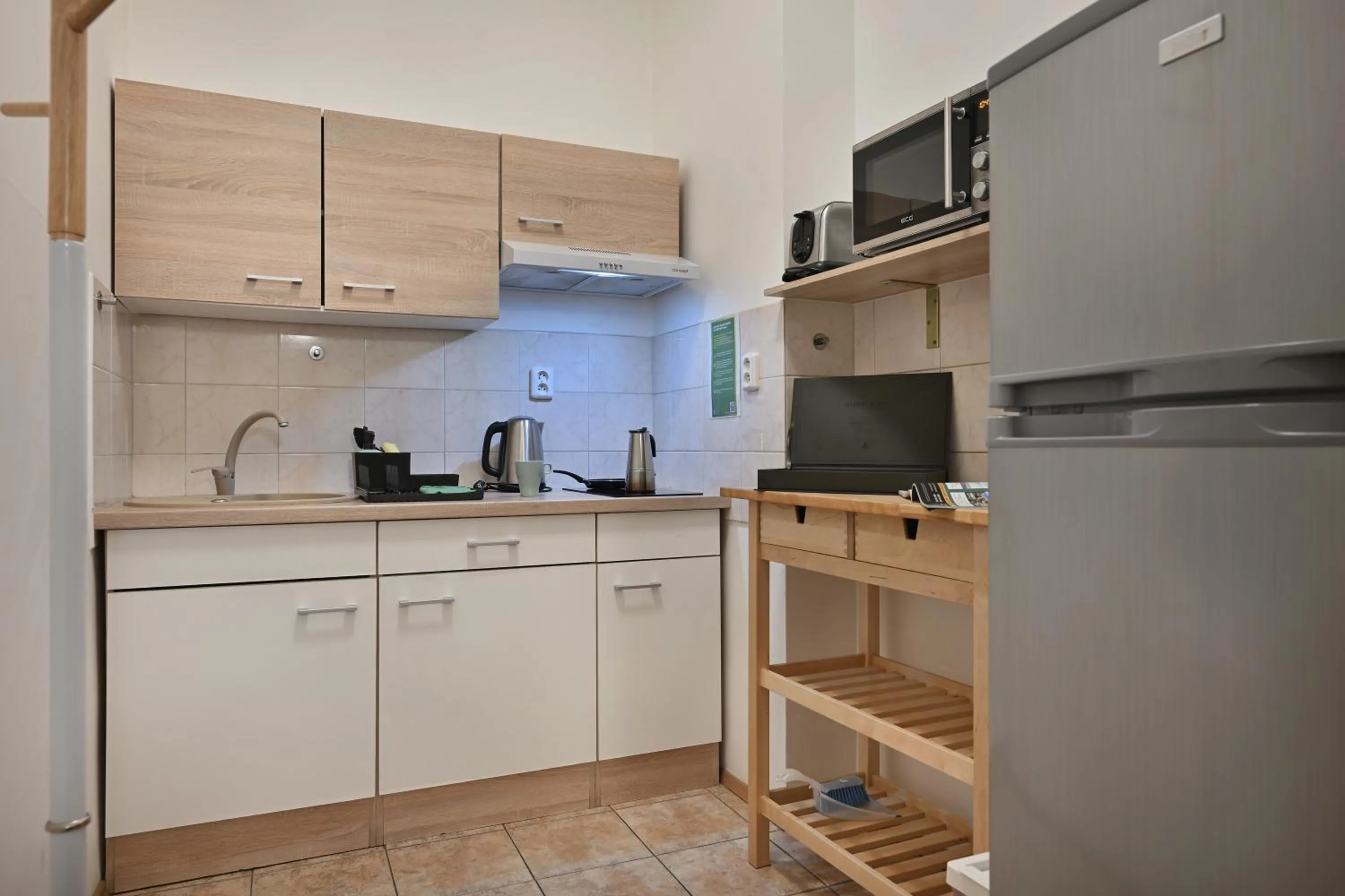 Coffee/tea facilities in White Swan Boutique Apartments