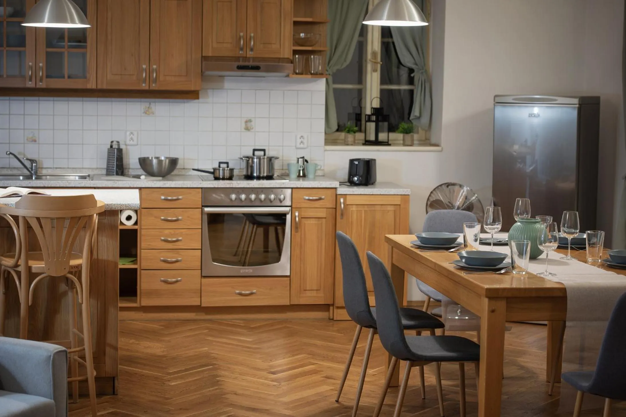 Kitchen or kitchenette in White Swan Boutique Apartments