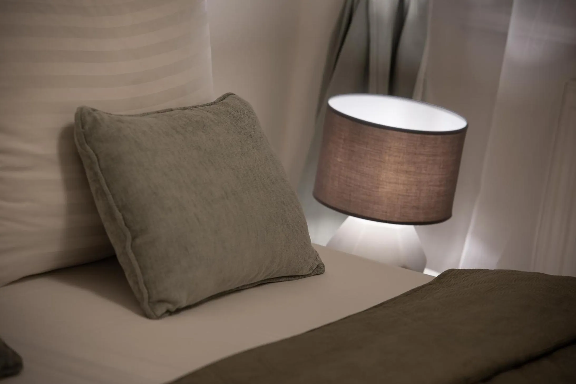 Bed in White Swan Boutique Apartments