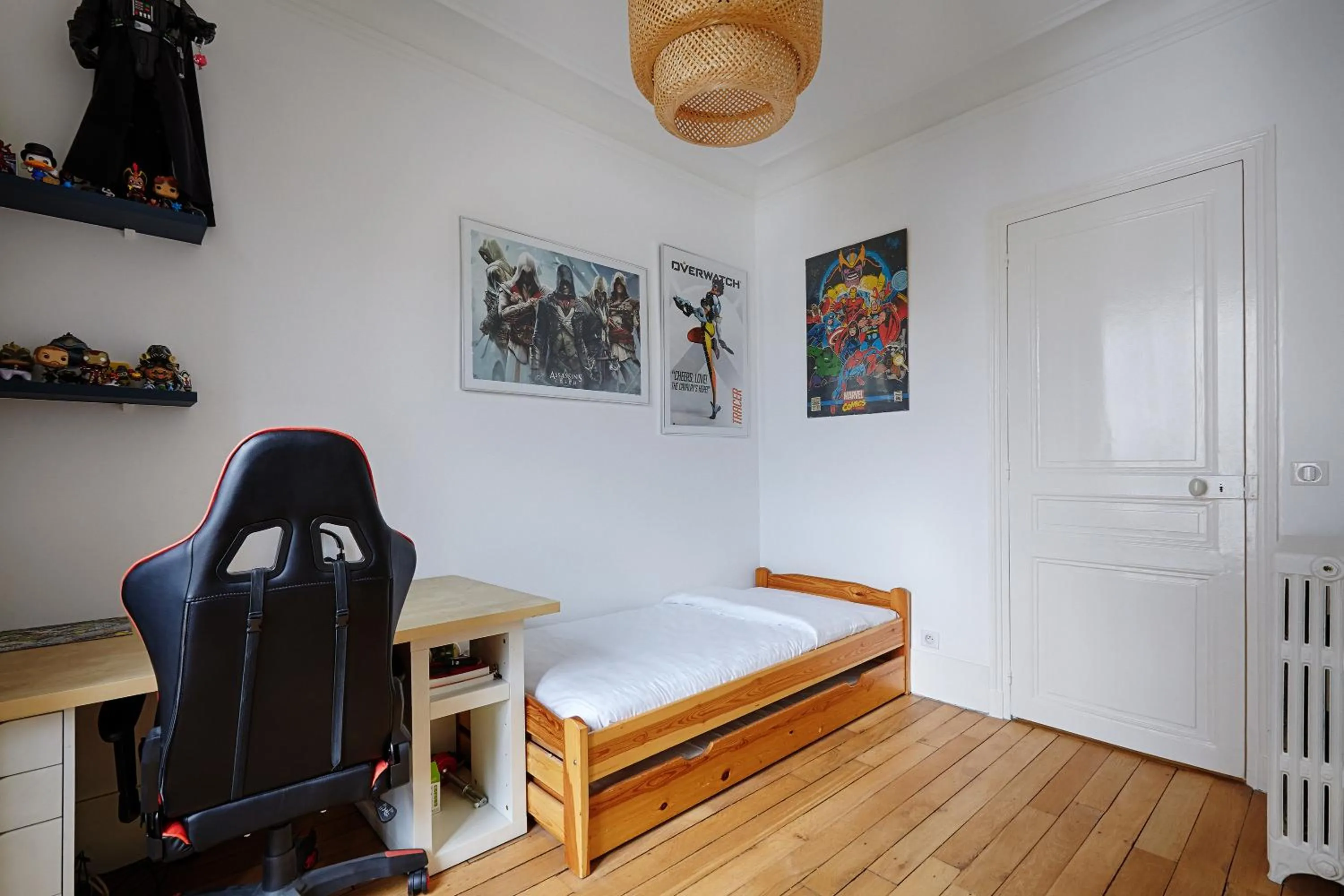 Bedroom, Bed in Veeve - Emerald Exuberance