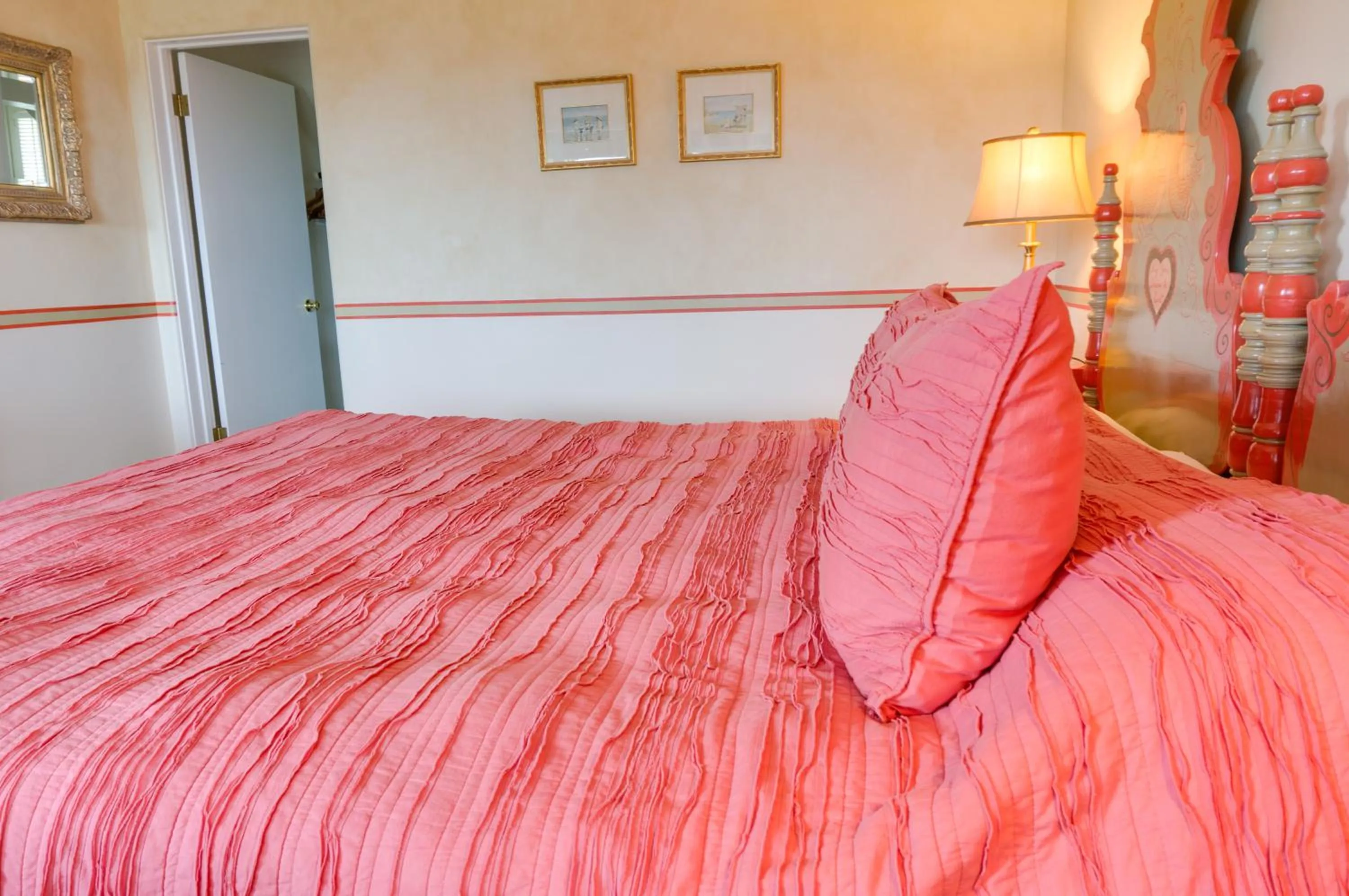 Bed in Hofsas House Hotel