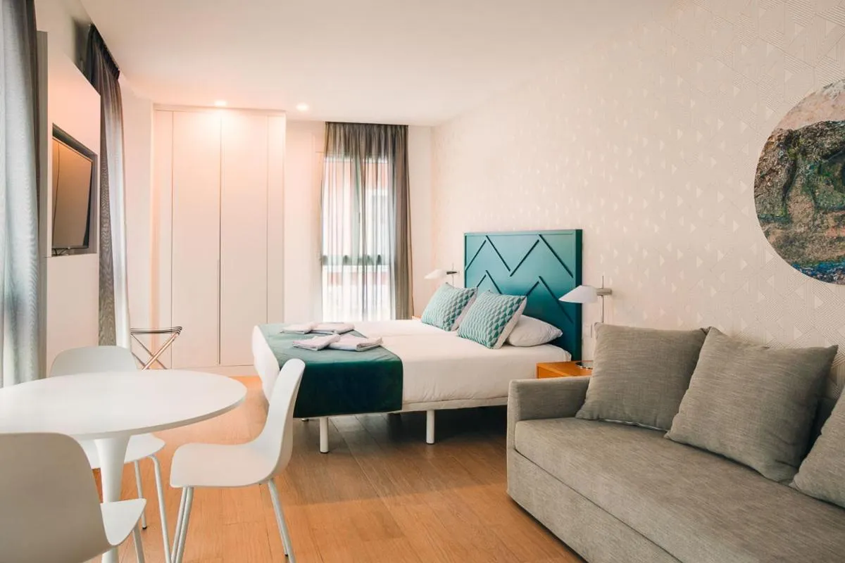 Bed in Beach Hotel Alfredo