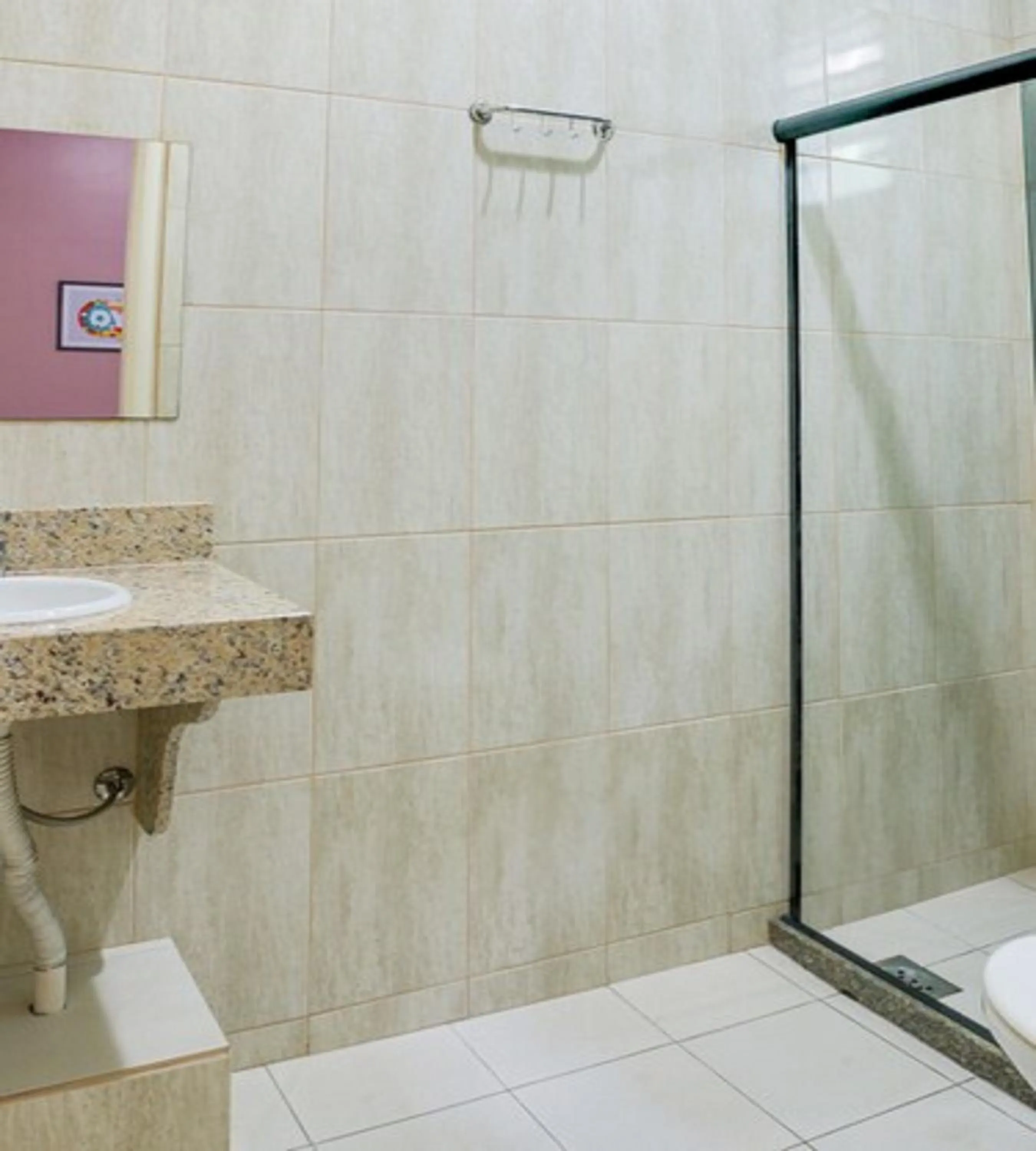 Bathroom in OYO Hotel Lindoia, Petropolis