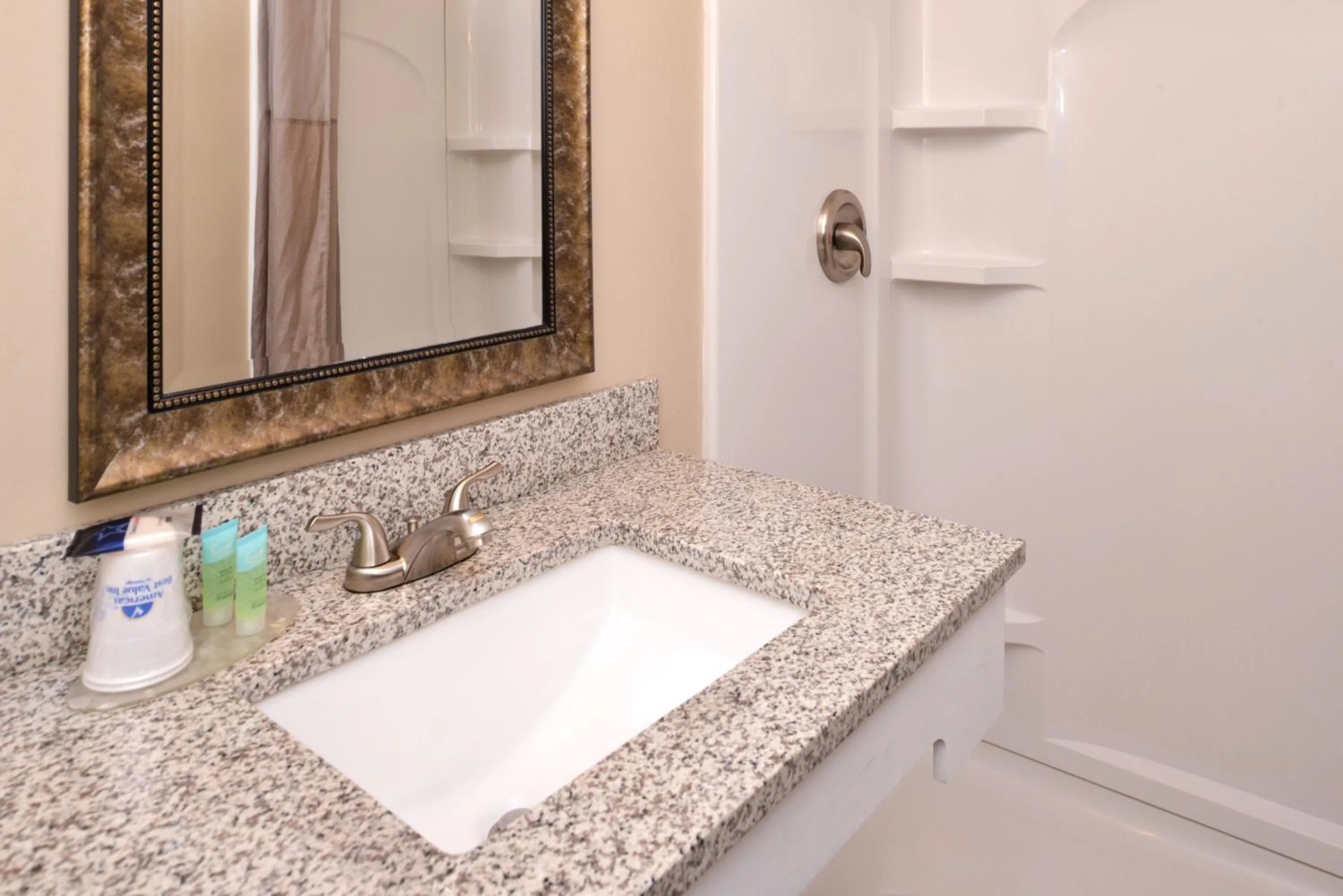 Bathroom in Motel 6 Putnam CT