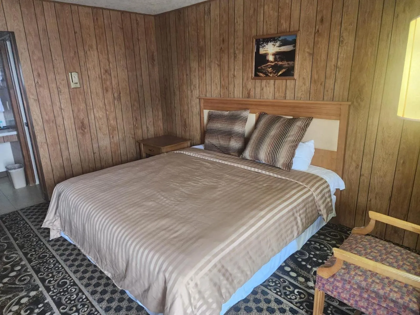 Bedroom, Bed in 1st Inn By OYO Quinter Hwy 70 KS