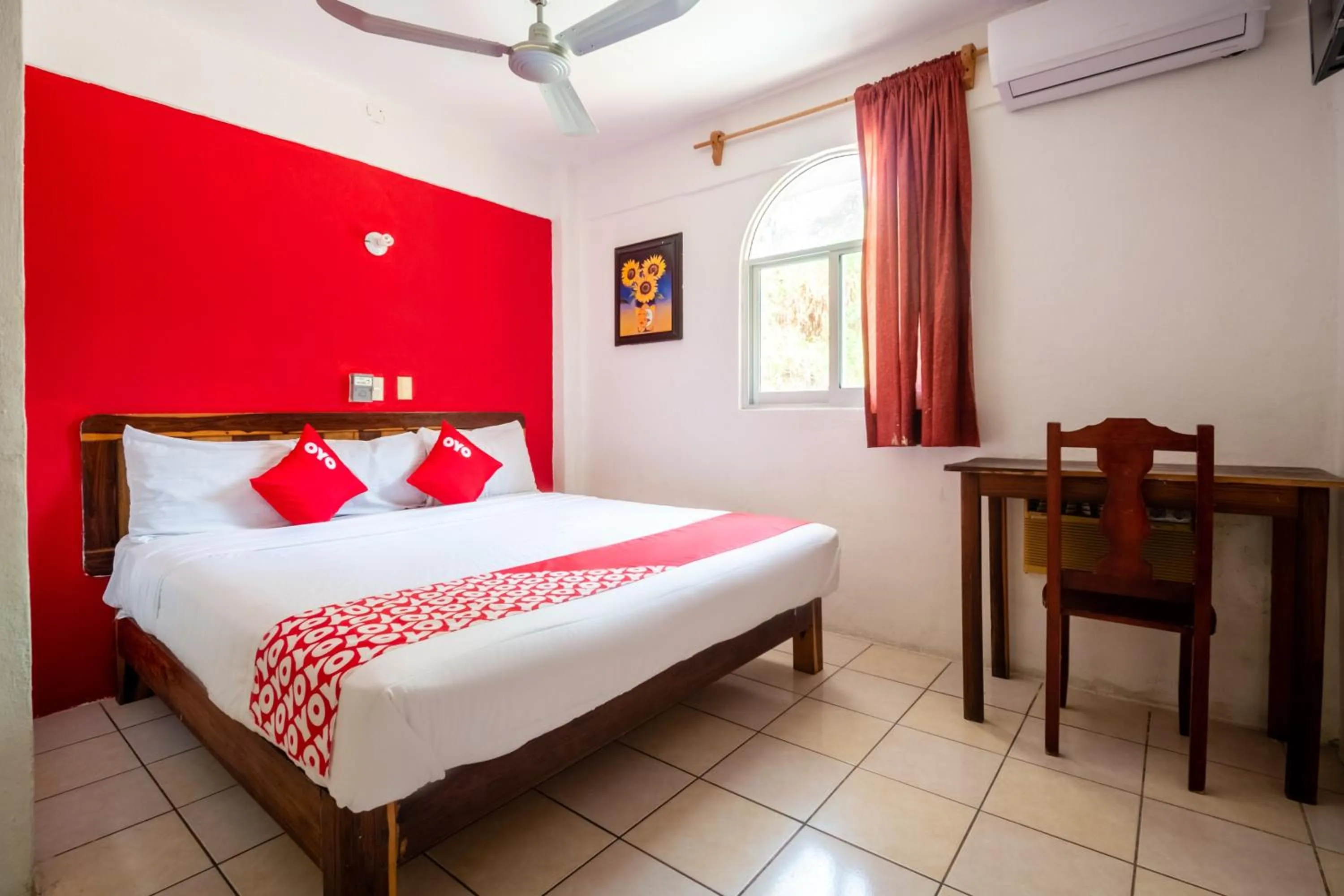 Bedroom, Bed in OYO Hotel Betsua Vista Hermosa, Huatulco