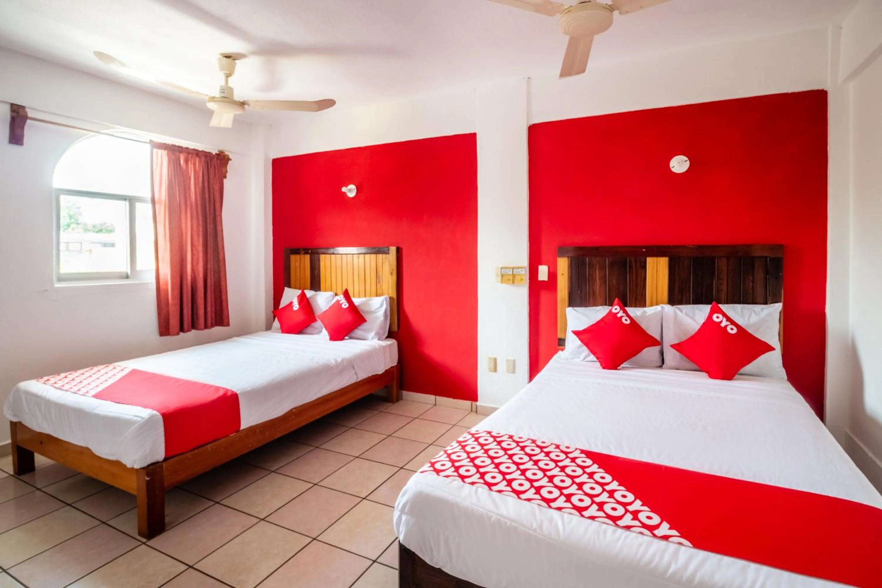 Bedroom, Bed in OYO Hotel Betsua Vista Hermosa, Huatulco