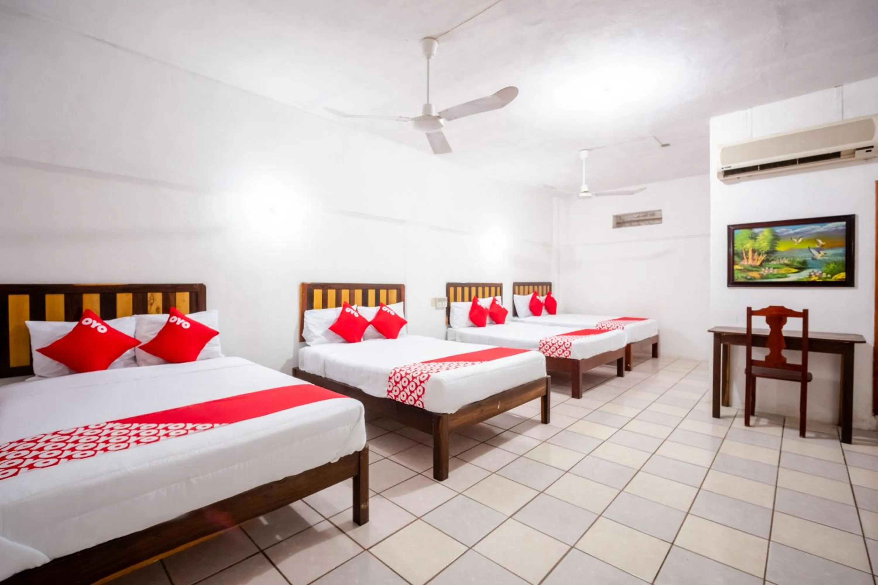 Bedroom, Bed in OYO Hotel Betsua Vista Hermosa, Huatulco