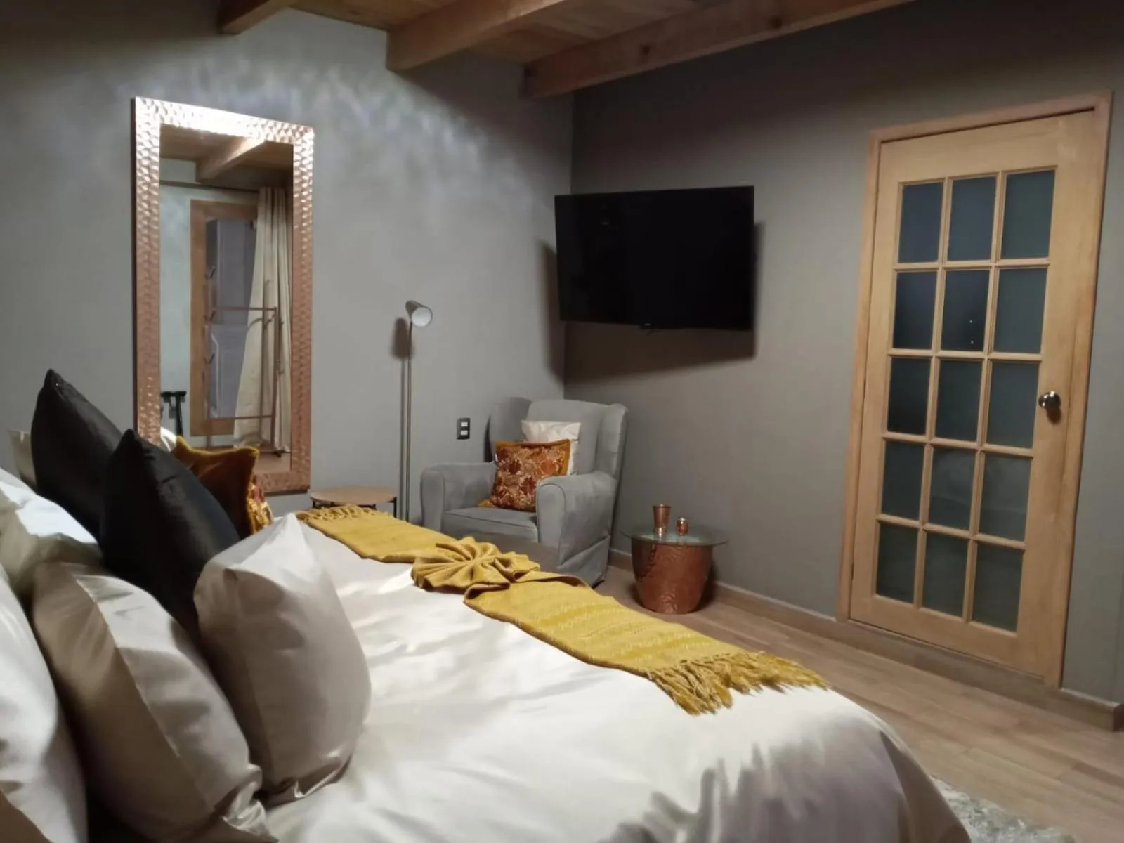 TV and multimedia, Bed in Casa Neek