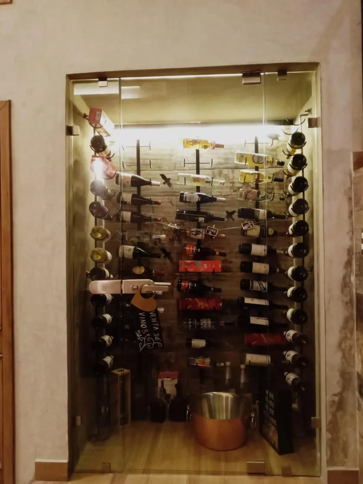 Alcoholic drinks in Casa Neek