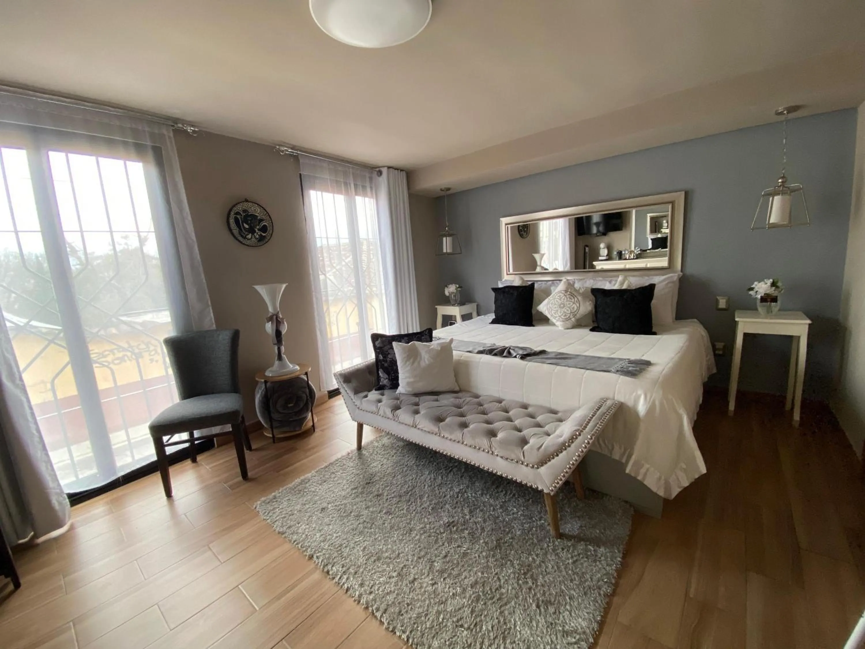 Photo of the whole room, Bed in Casa Neek