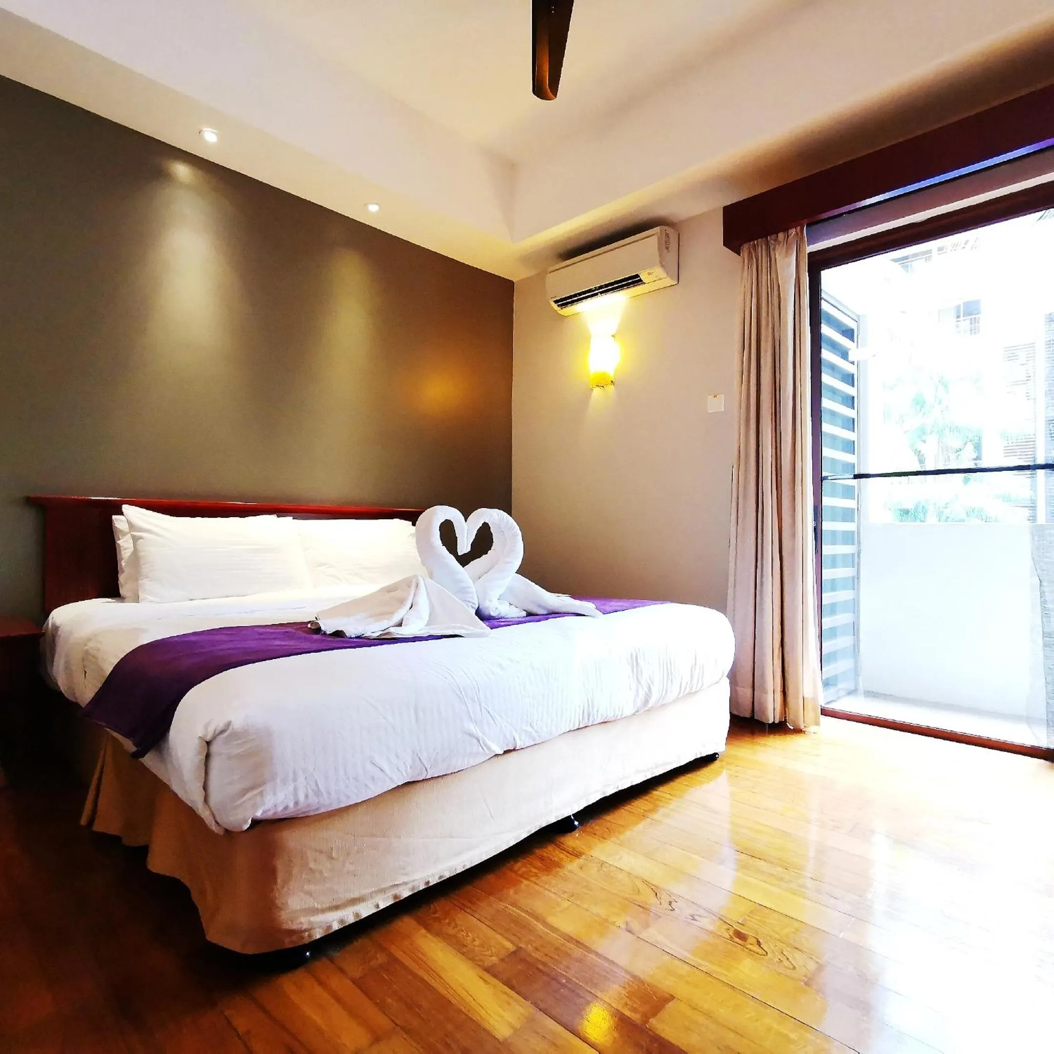 Bed in 【Amazing】Pool View 2BR Suite @ Pulai Springs Resort