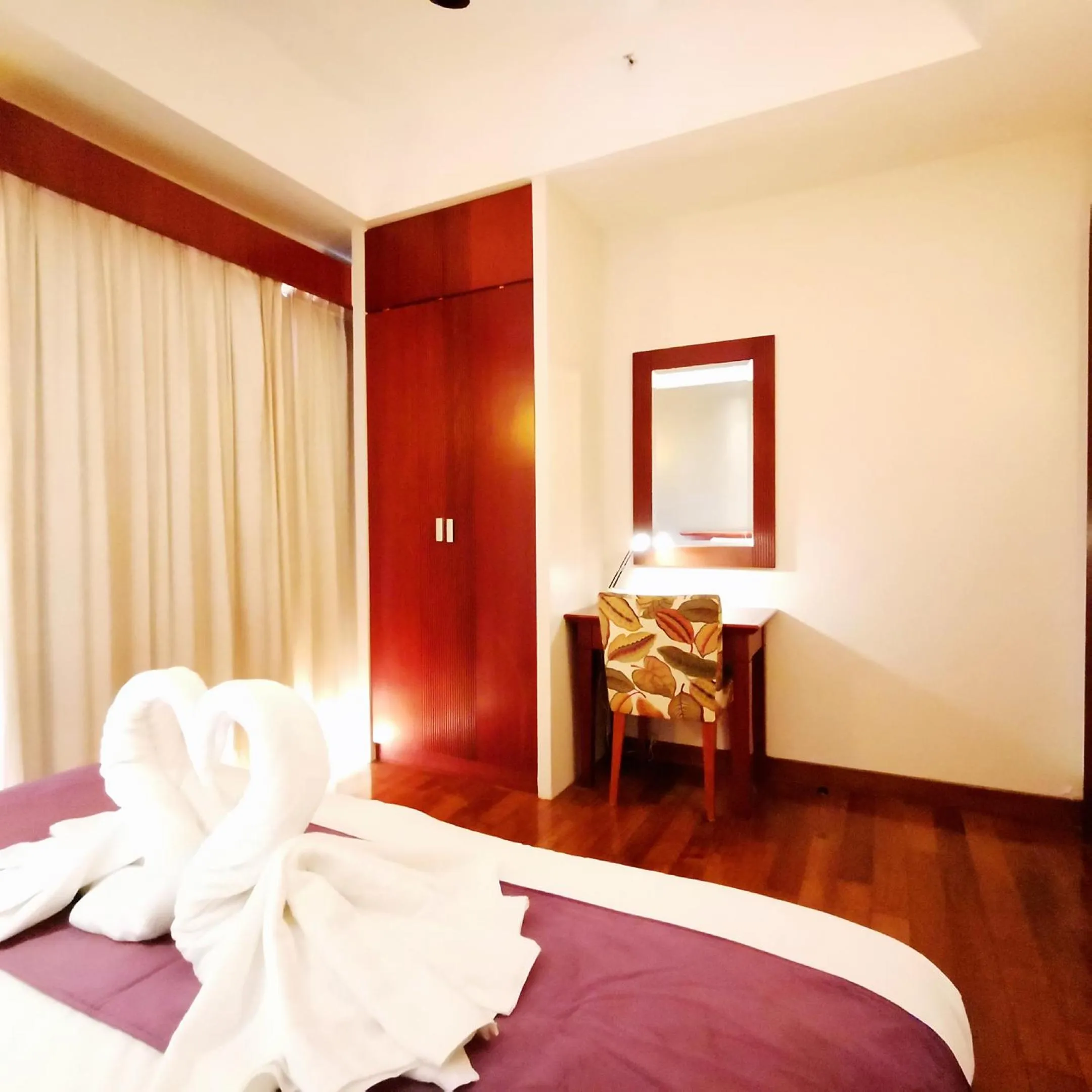 Bed in 【Amazing】Pool View 2BR Suite @ Pulai Springs Resort