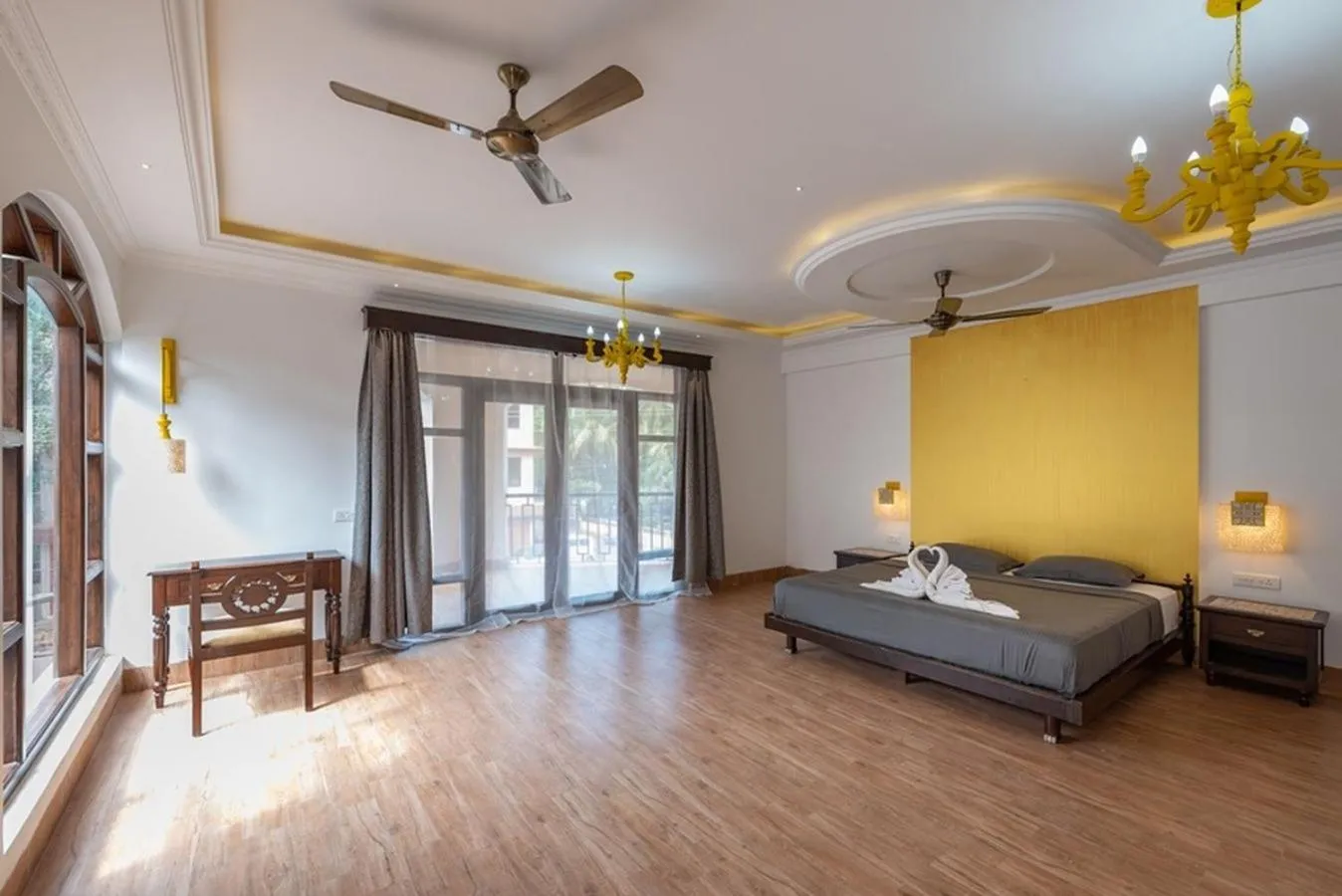 Photo of the whole room, Bed in Private Villa Calangute Resort -10BHK