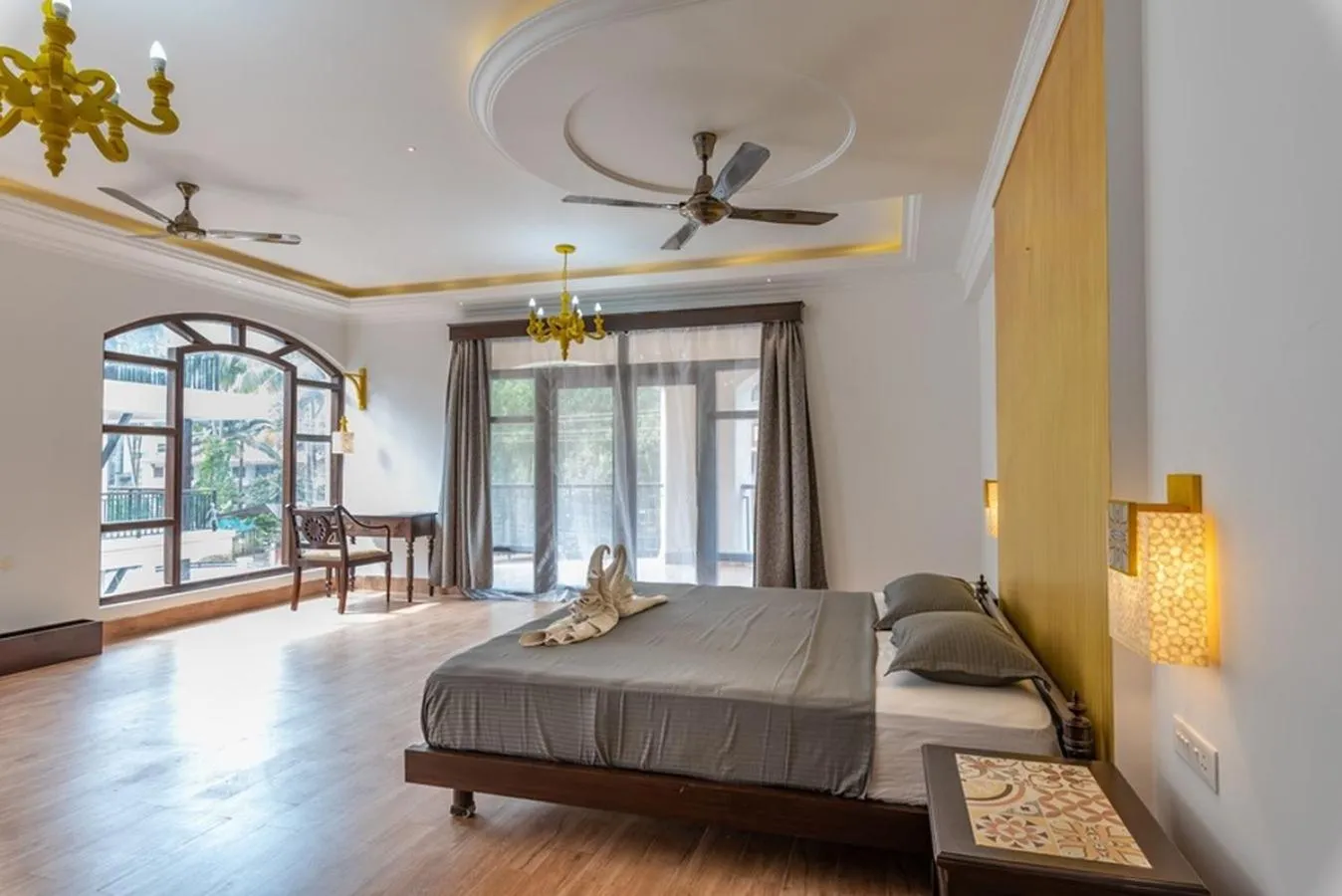 Photo of the whole room, Bed in Private Villa Calangute Resort -10BHK