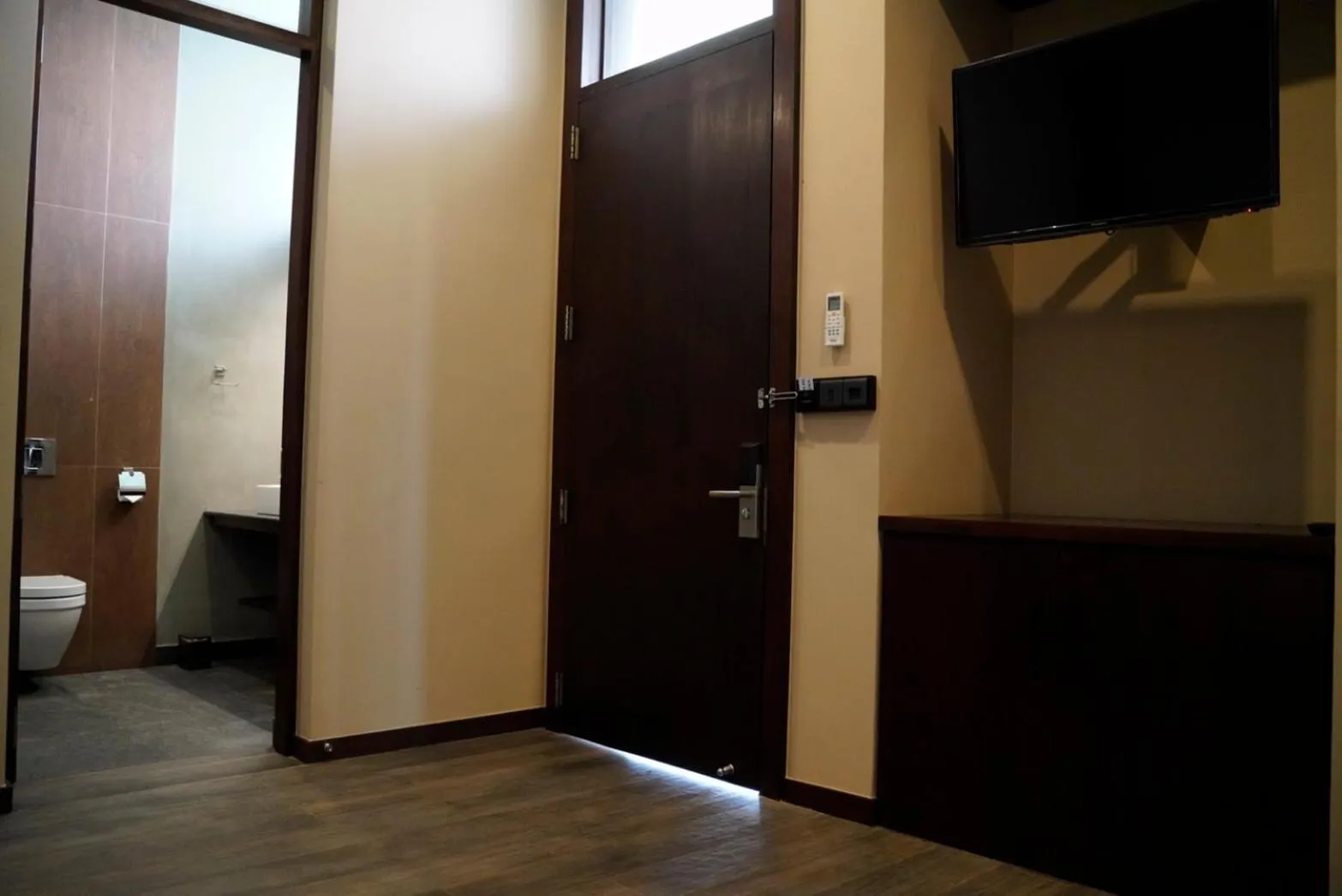 Photo of the whole room in SOLUNA BEACH RESORT