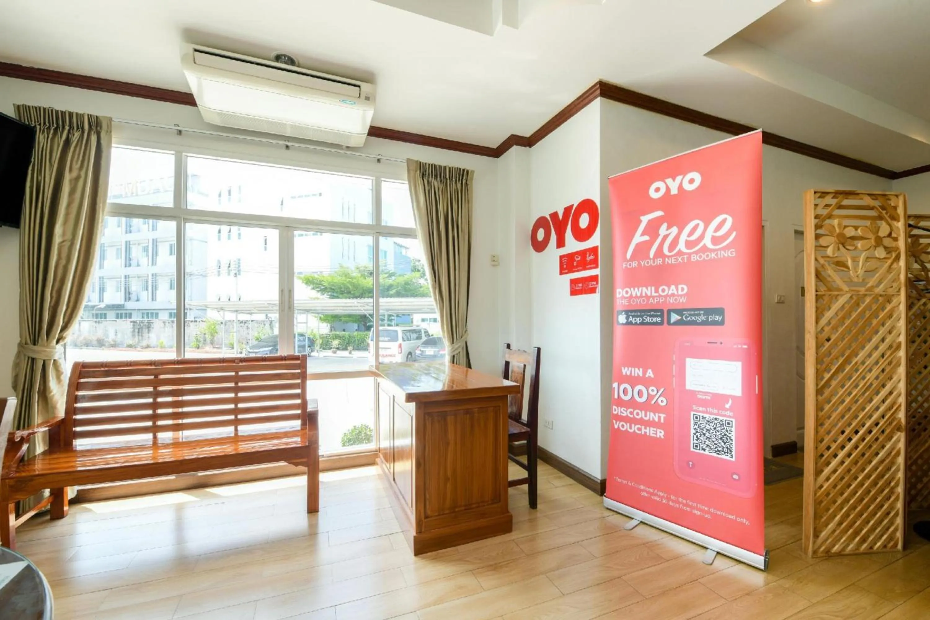 Lobby or reception in OYO 350 Mae Saeng Place