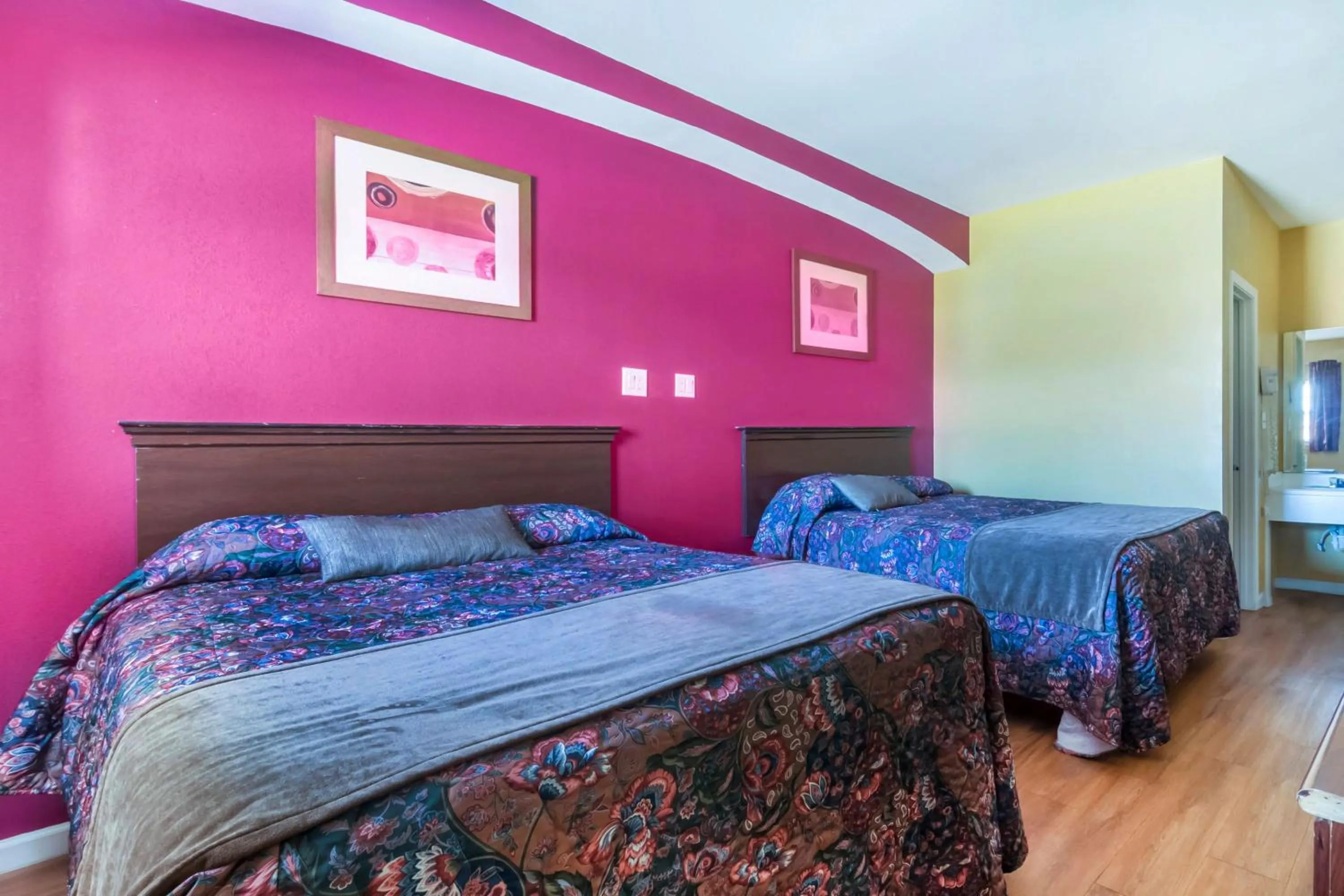 Bedroom, Bed in OYO Hotel Ruleville Route 49W