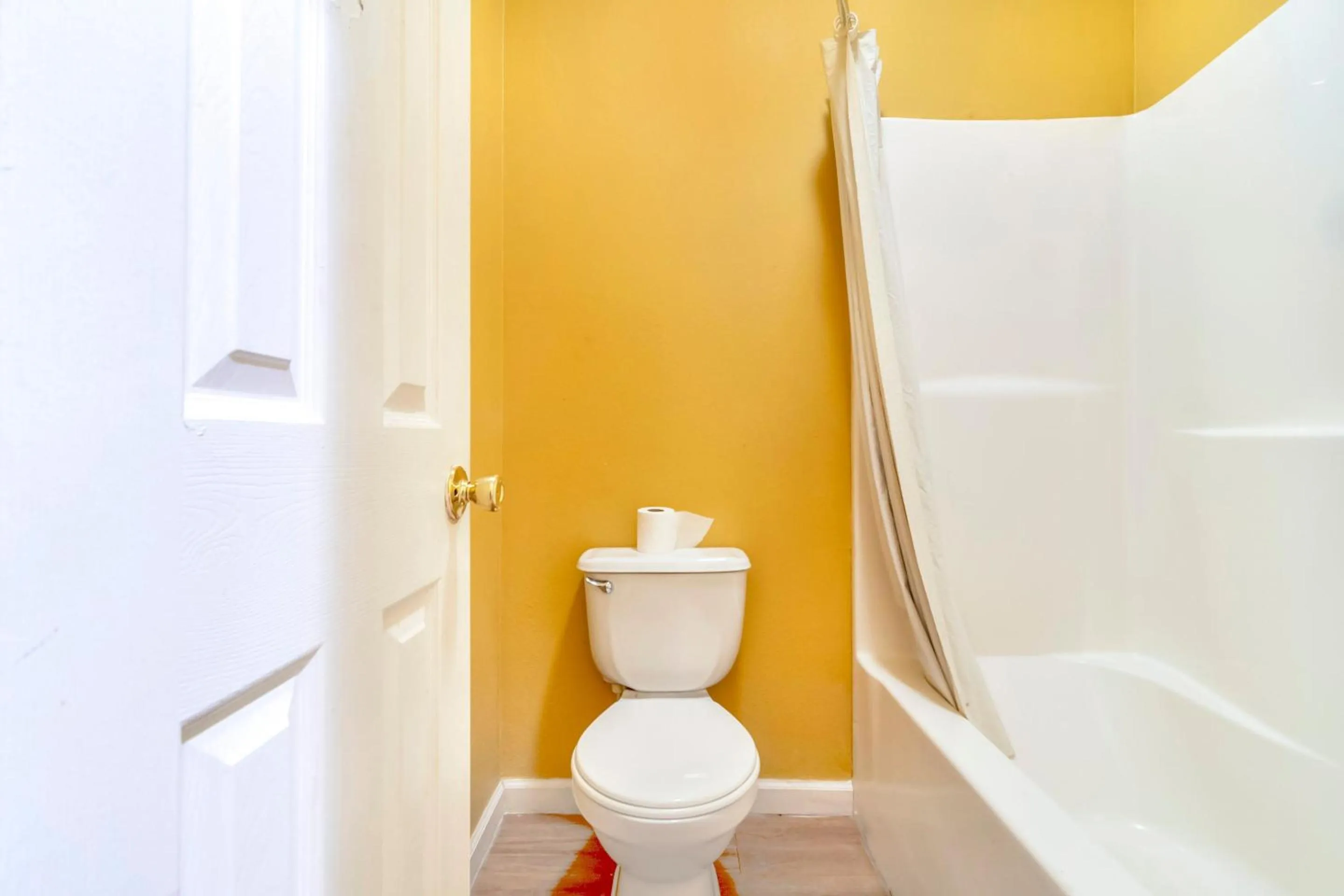 Bathroom in OYO Hotel Ruleville Route 49W