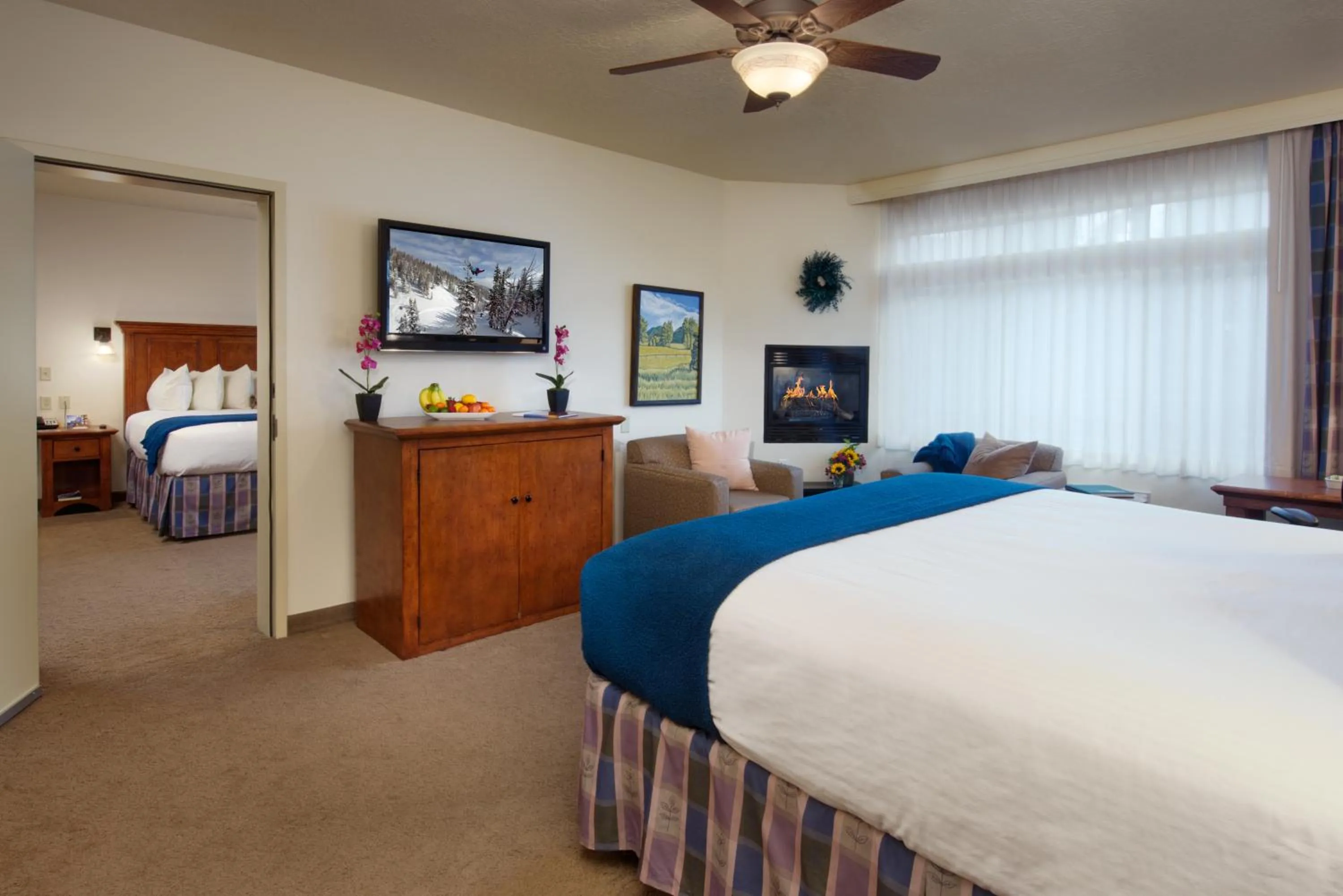 Photo of the whole room, Bed in The Rockwell Inn