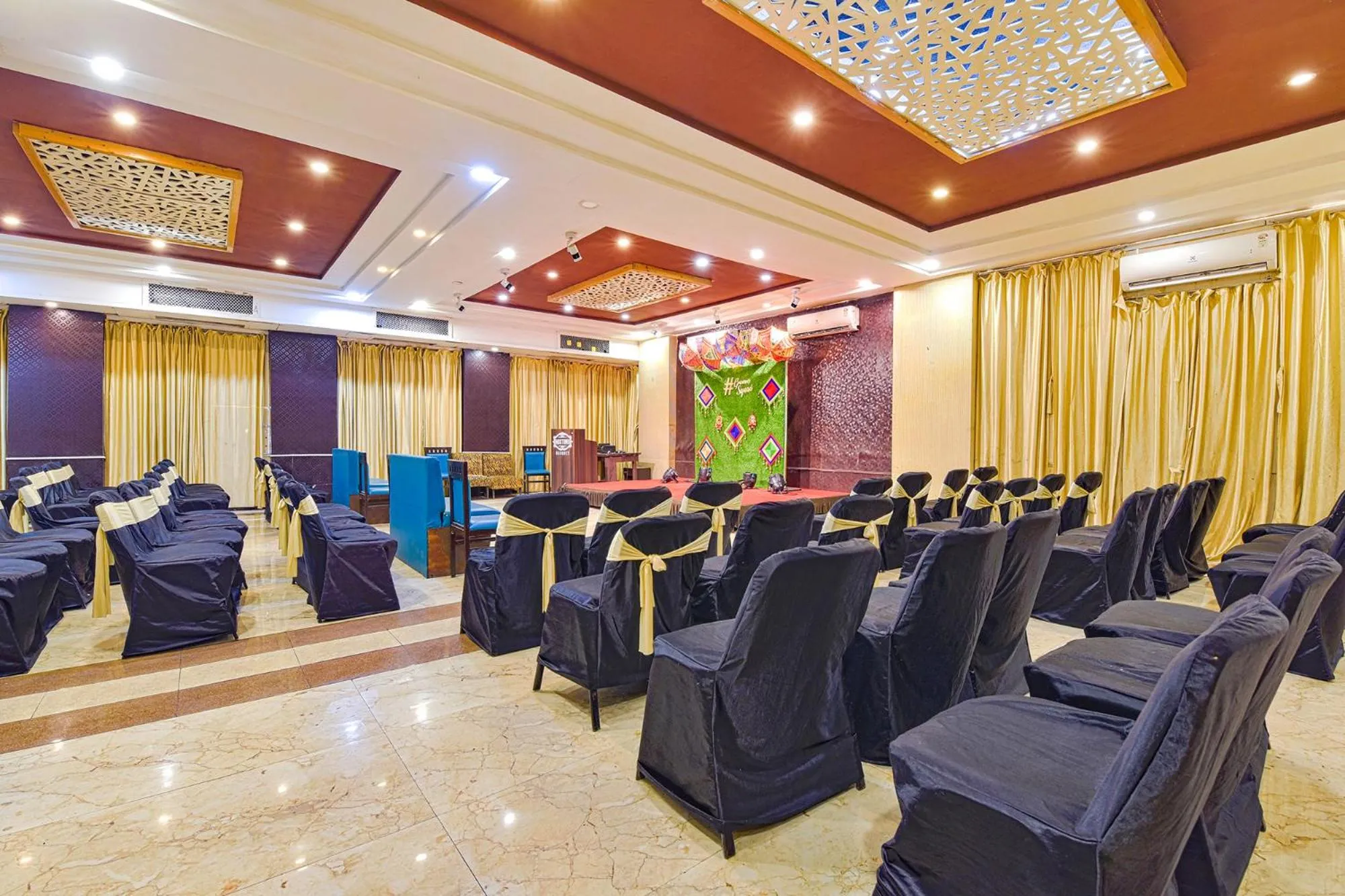 Banquet/Function facilities in FabHotel Teliko Silver