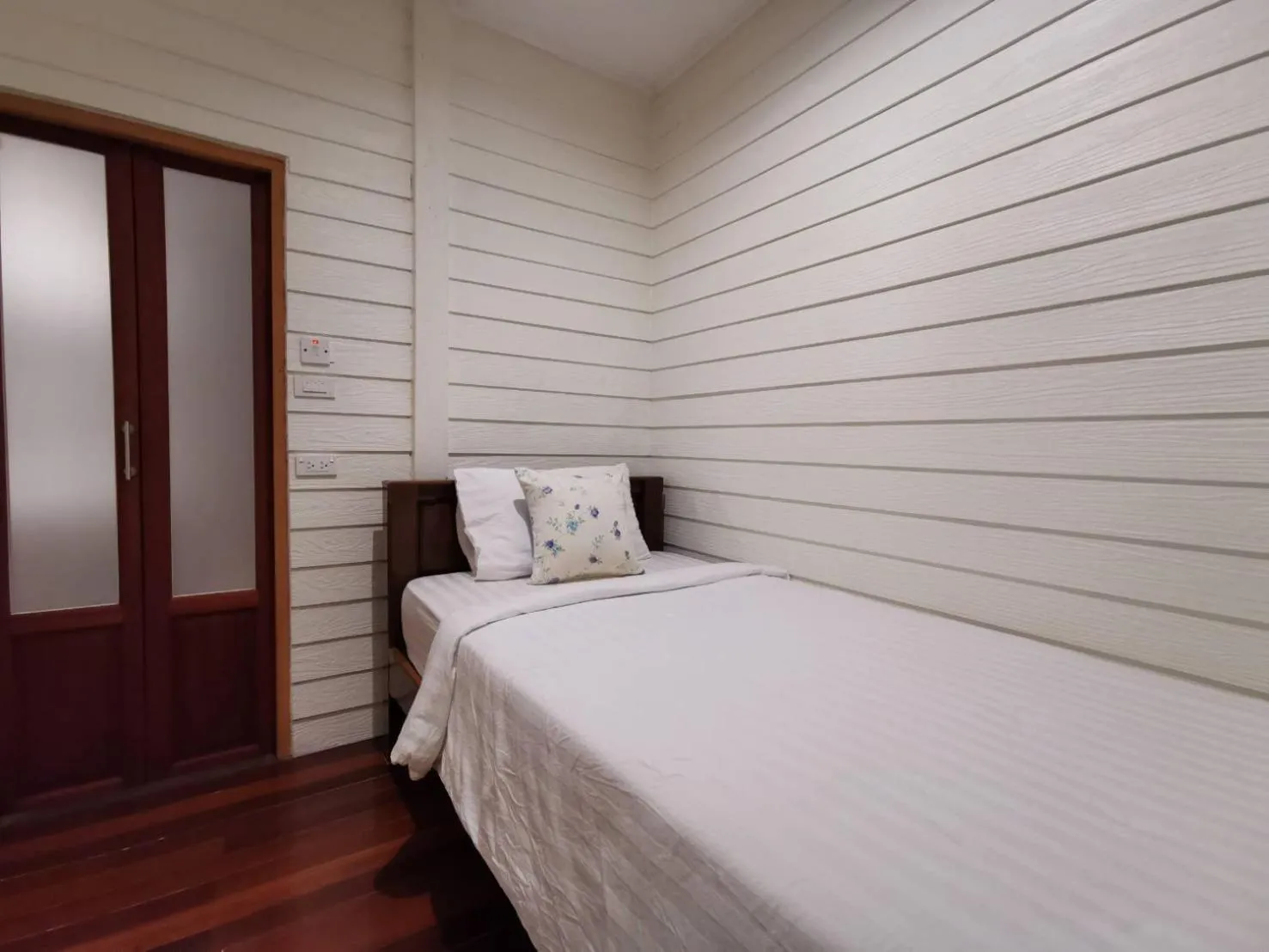 Bedroom, Bed in TAVEE Guesthouse