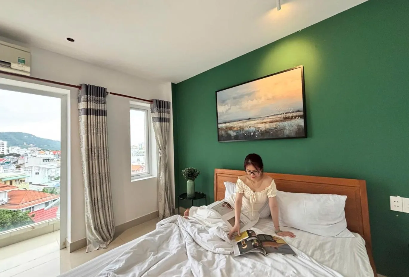 Bed in Joi Hospitality - Anthony