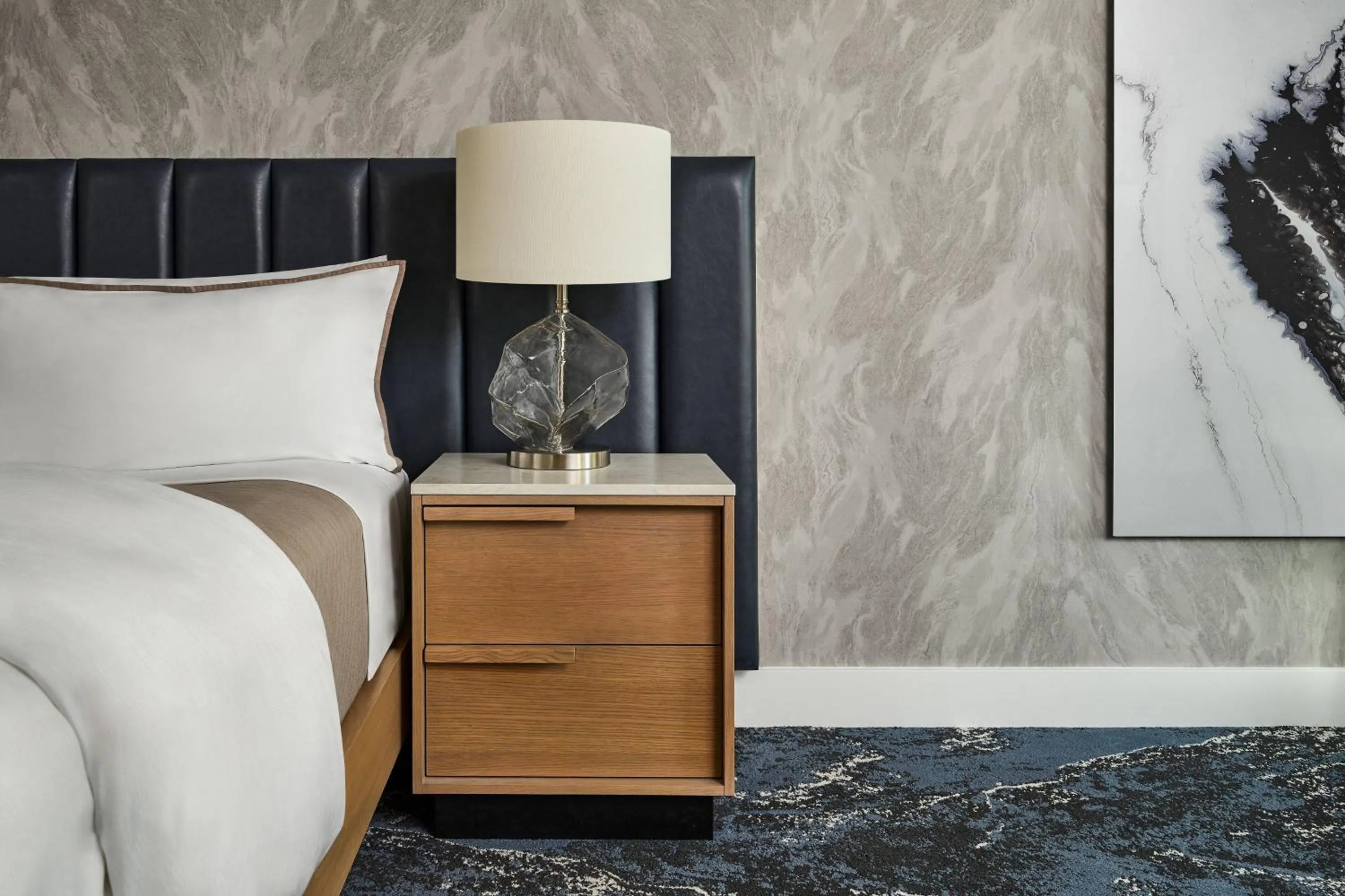 Photo of the whole room, Bed in The Westin Bellevue