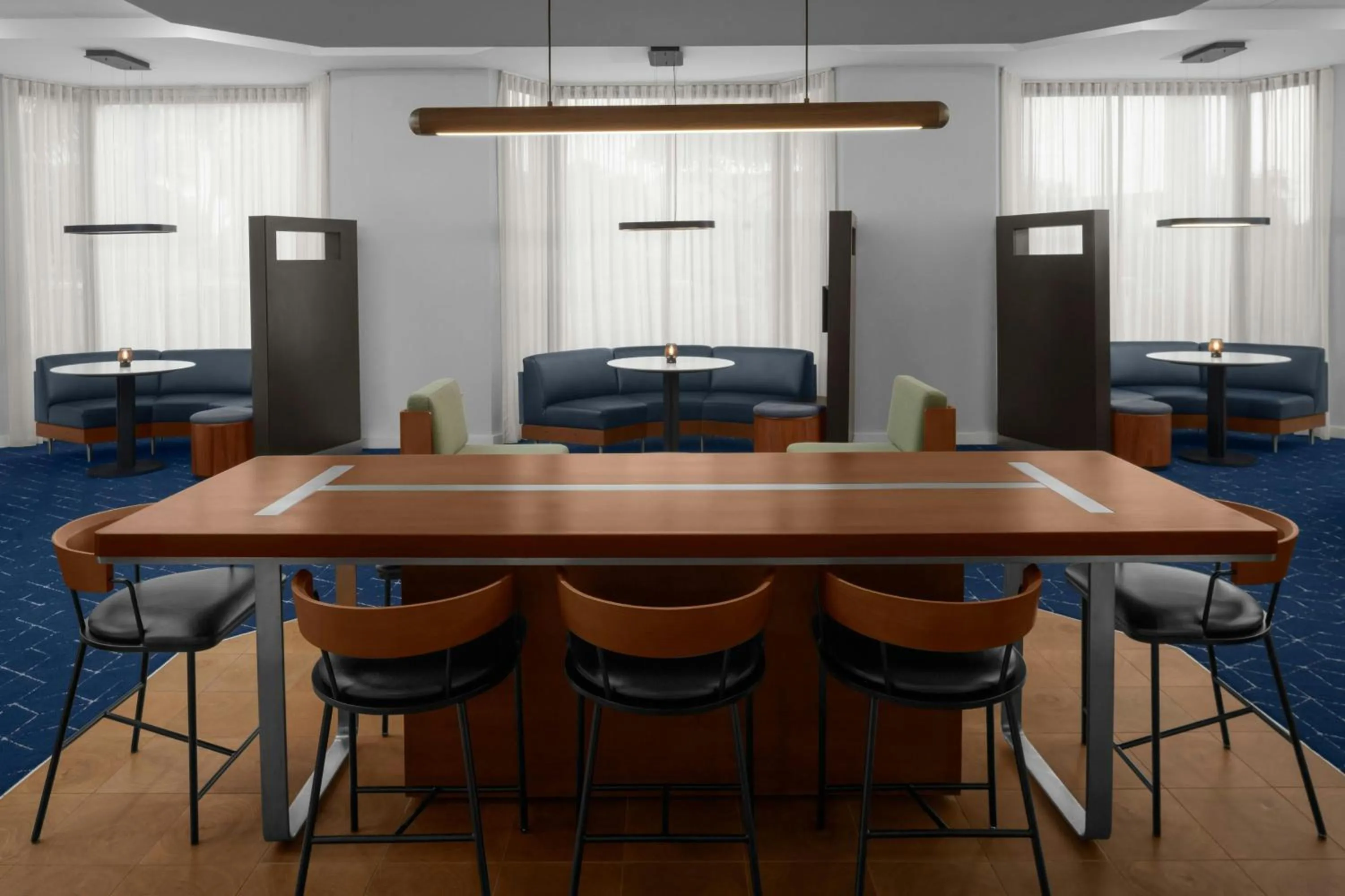 Lobby or reception in Courtyard Fort Lauderdale East Lauderdale-by-the-Sea