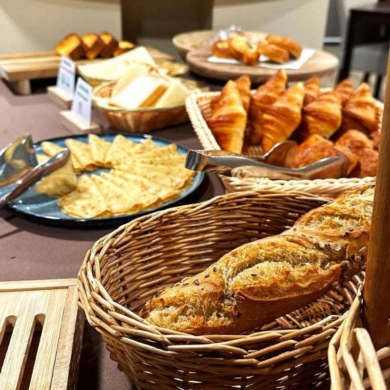 Breakfast in Brit Hotel De La Côte Des Havres