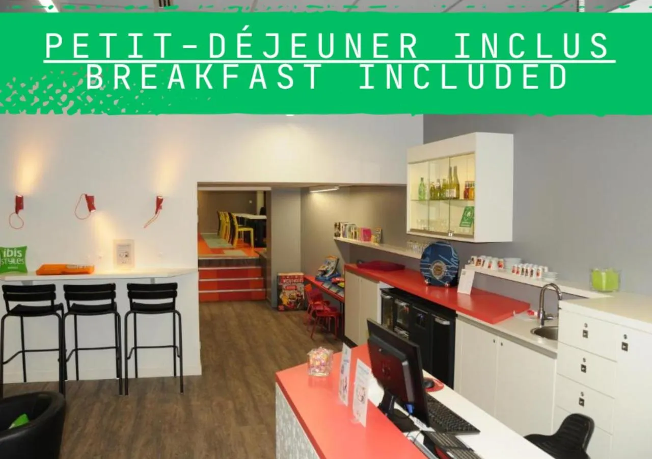 minibar in Ibis Styles Chambery Centre Gare