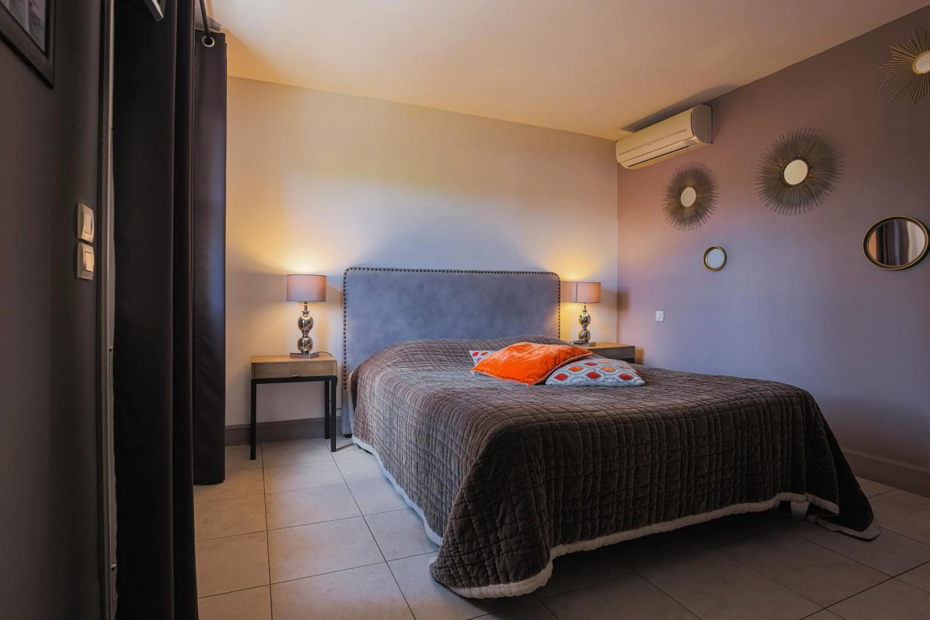 Bed in Hôtel du Clos