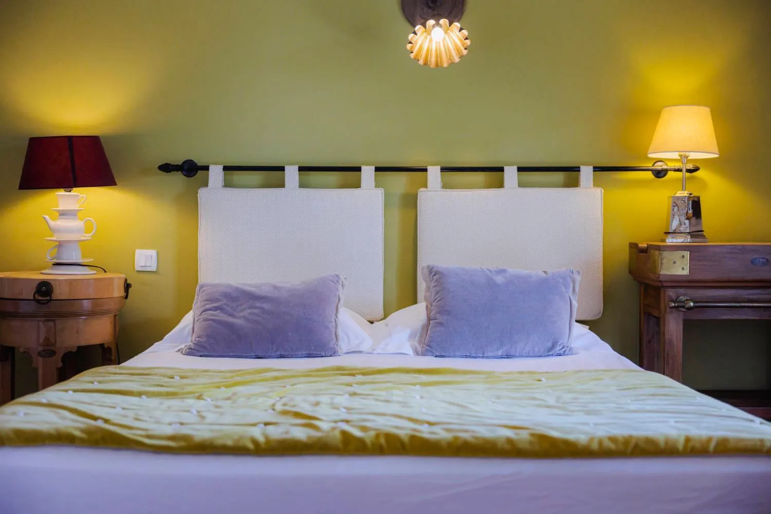 Bed in Hôtel du Clos