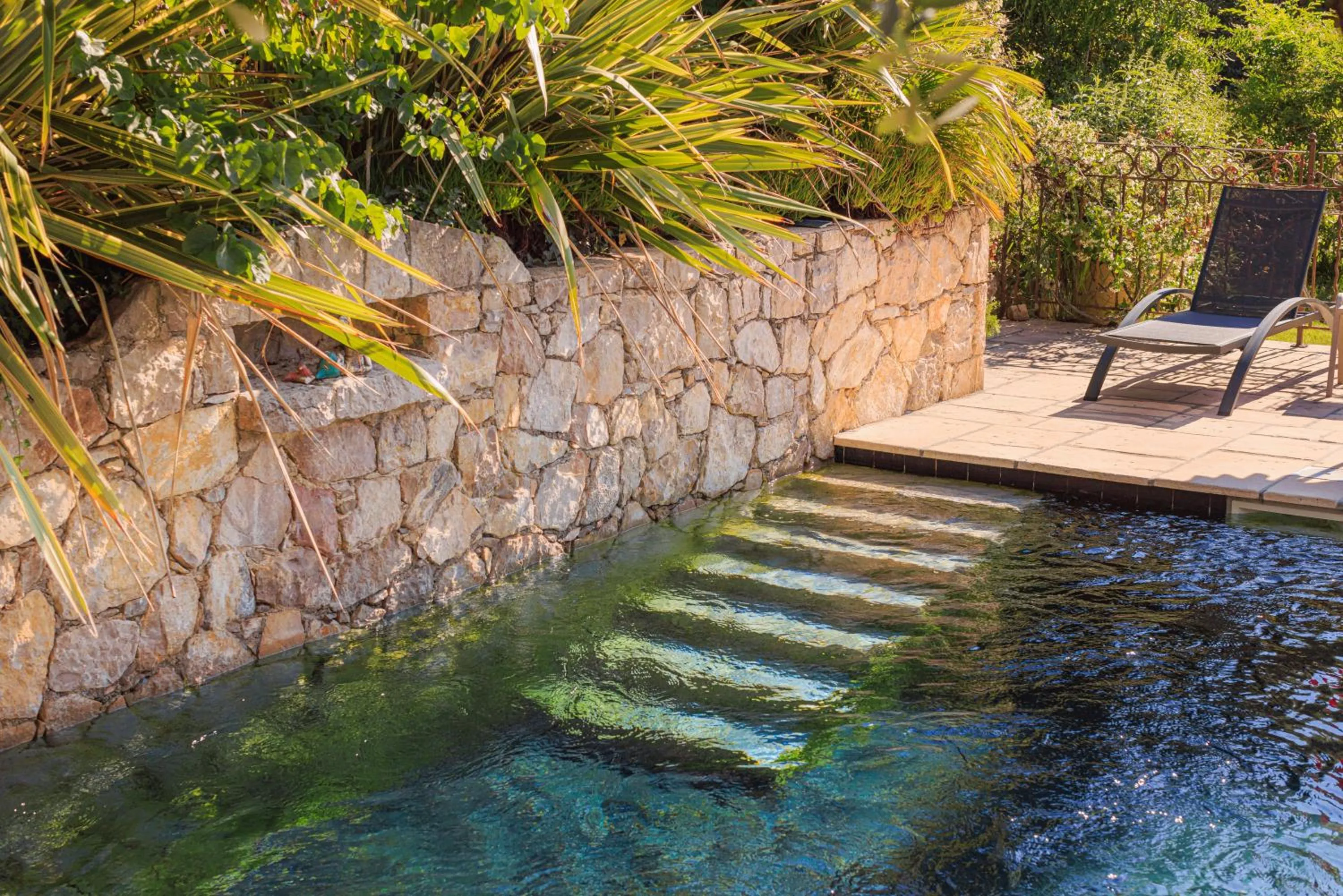 Swimming pool in Hôtel du Clos