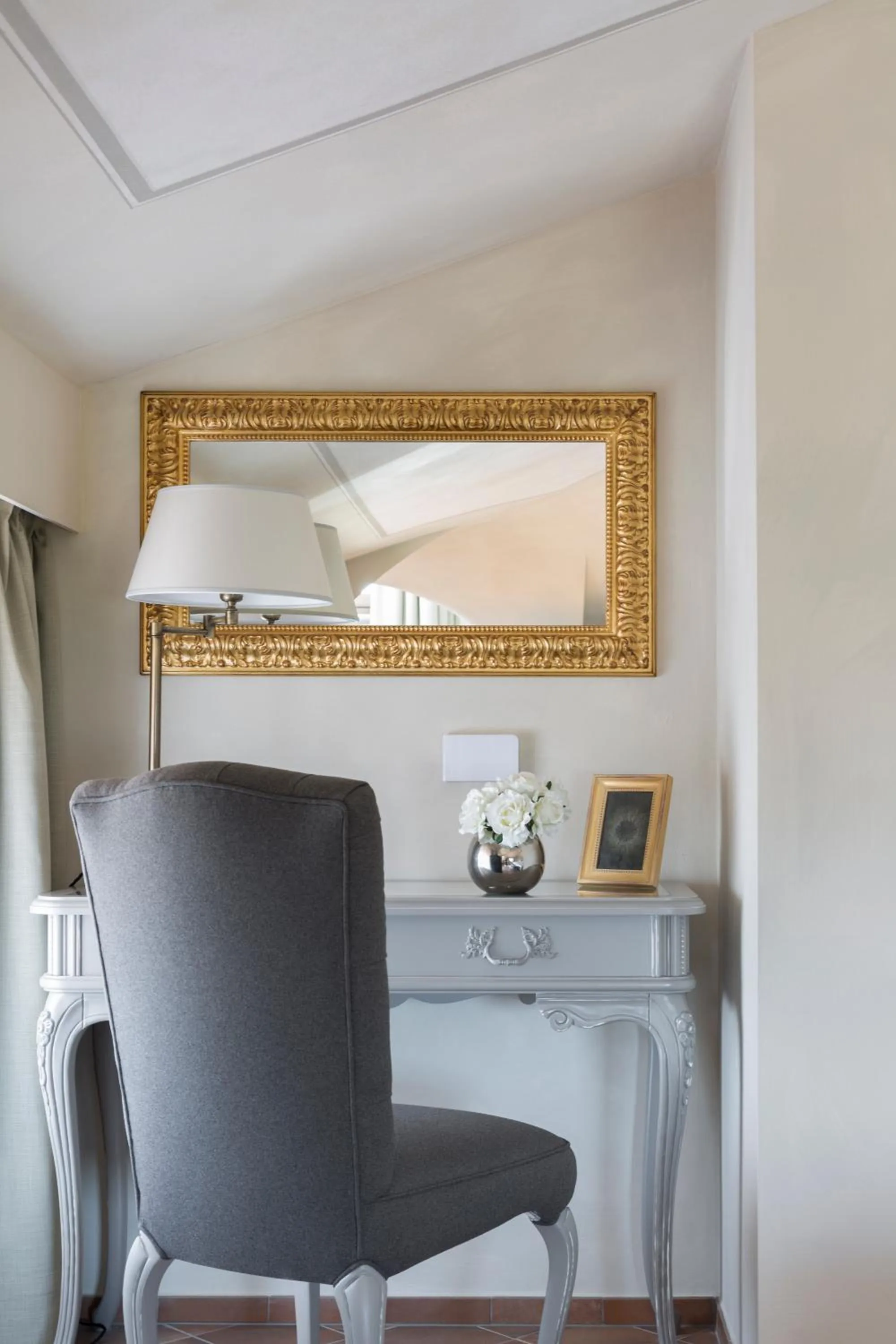 Decorative detail in Castello Bonaria Wine & Spa Resort