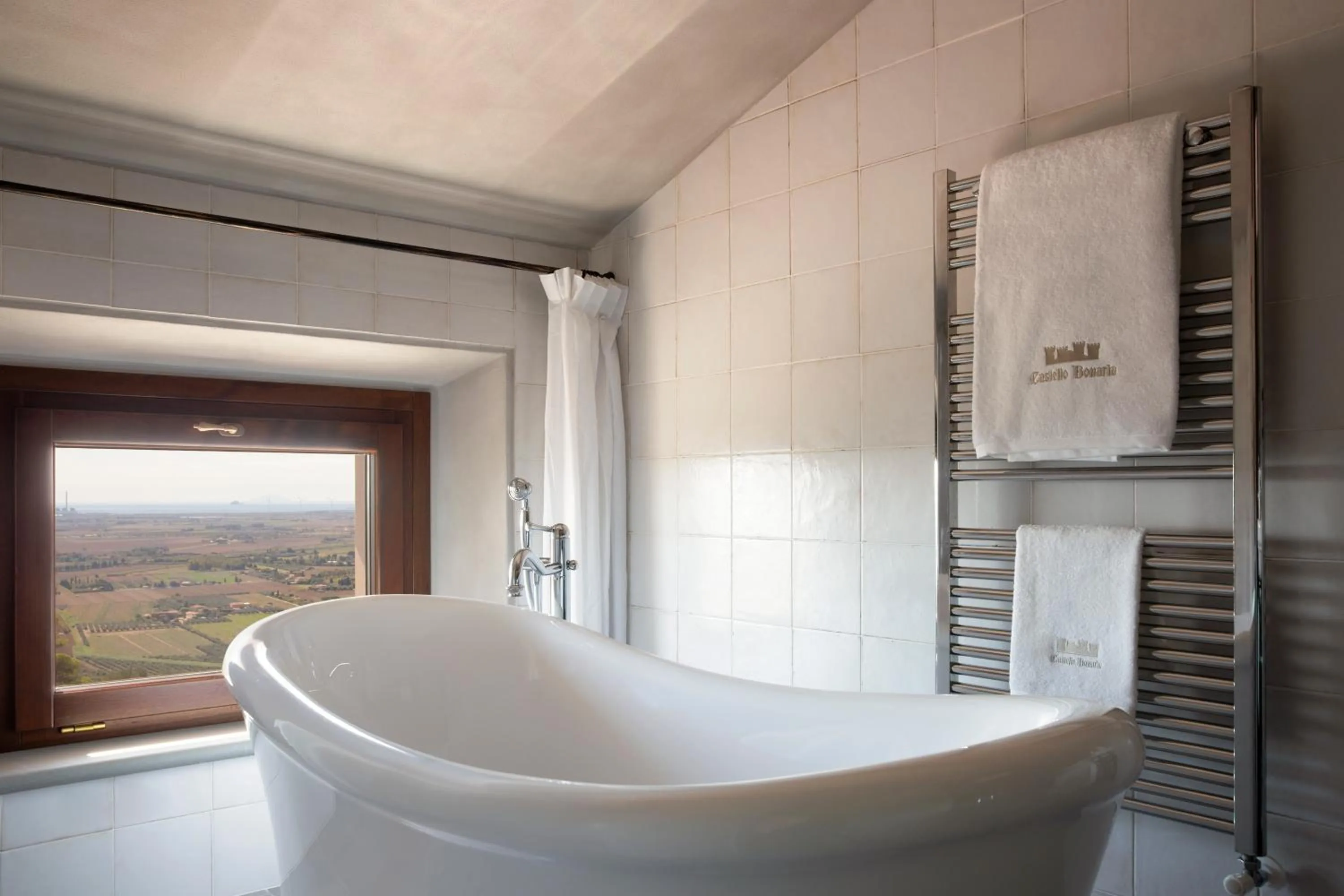 Bathroom in Castello Bonaria Wine & Spa Resort