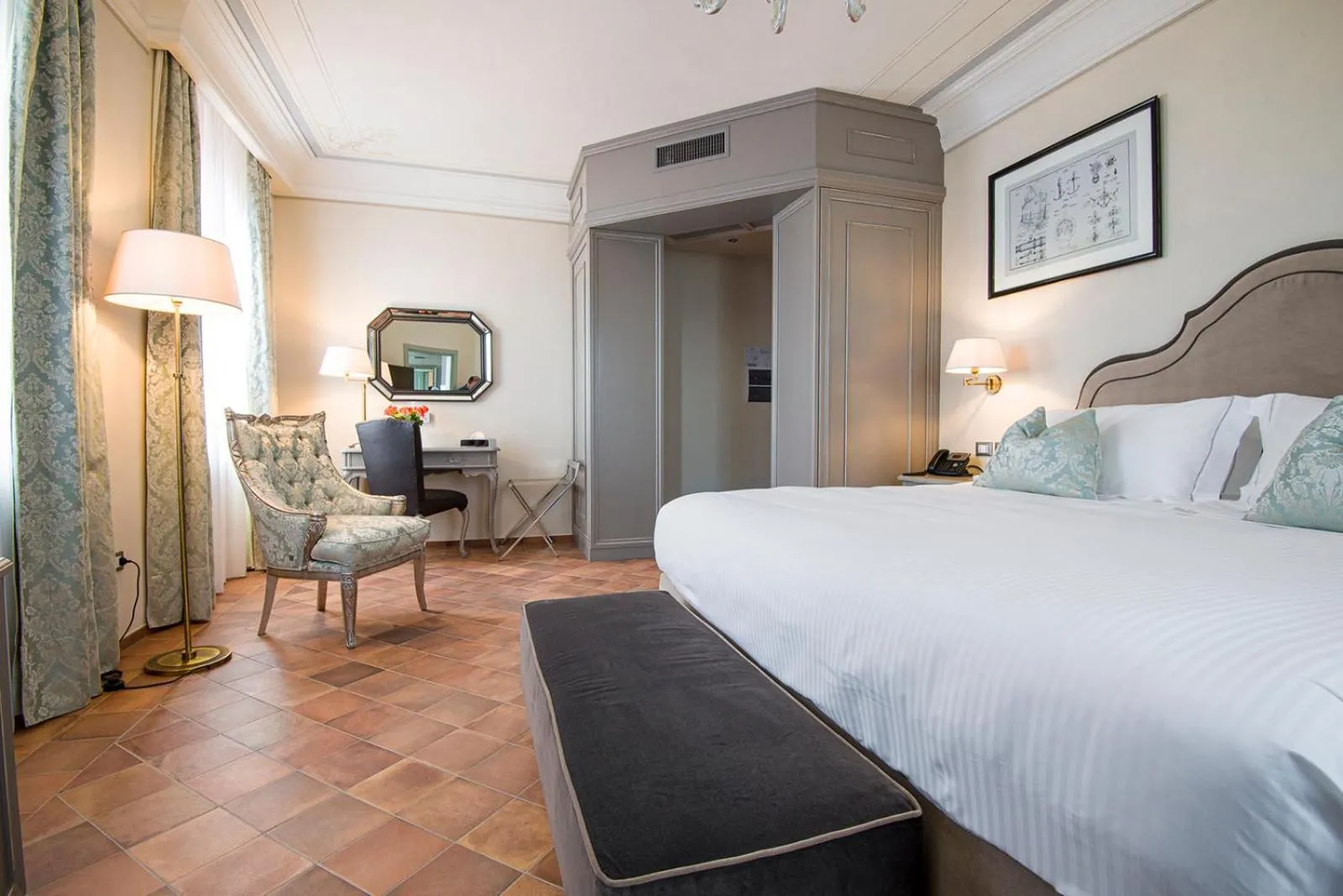 Bed in Castello Bonaria Wine & Spa Resort