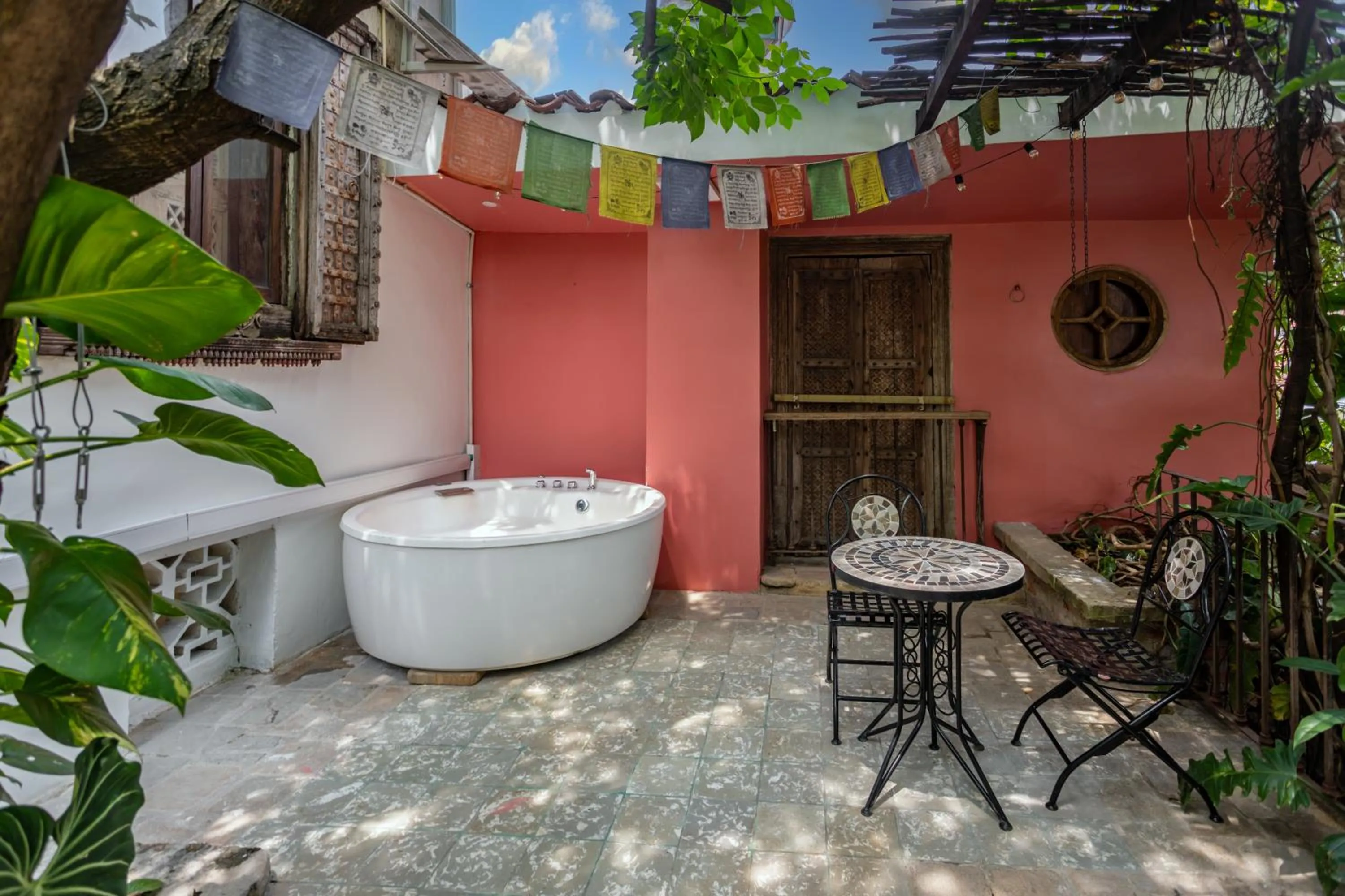 Patio in Alko Hotel Casa Nispero