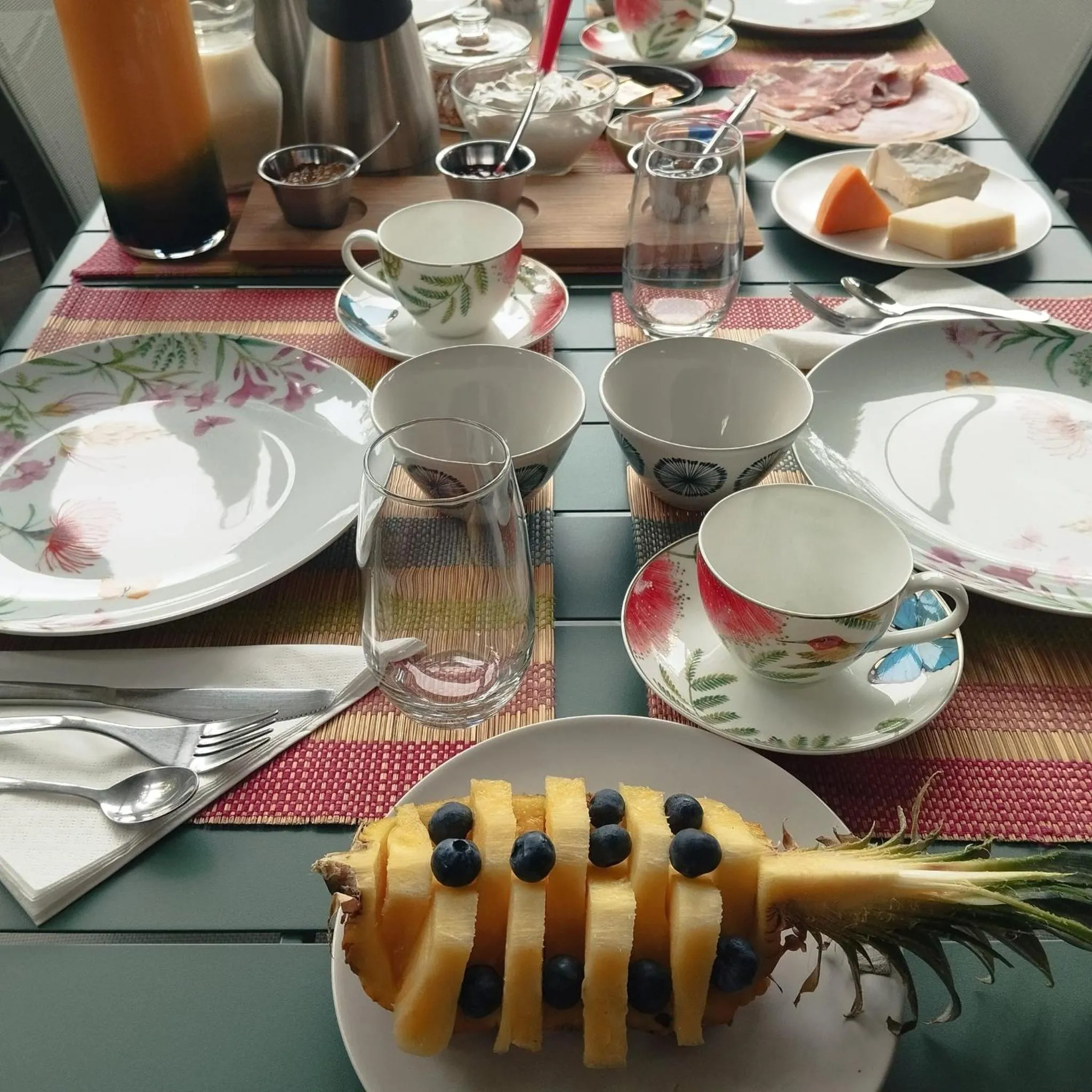 Coffee/tea facilities in La Maison Du Coteau