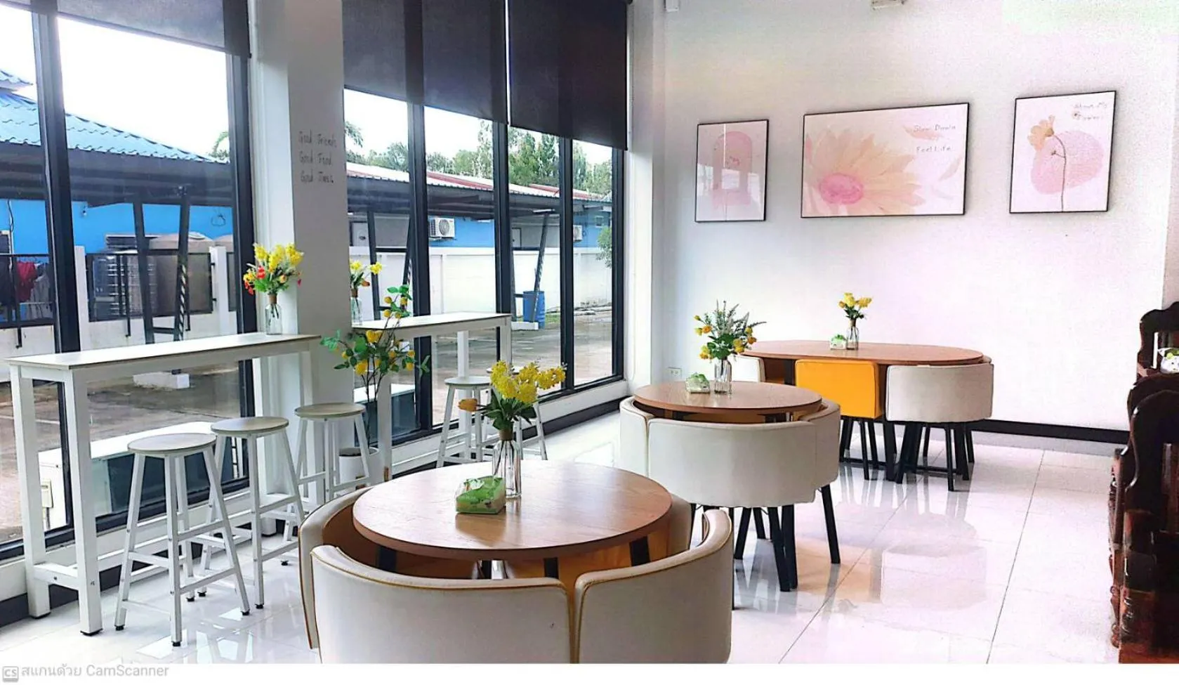 Restaurant/places to eat in T-NEE Hotel@Udon