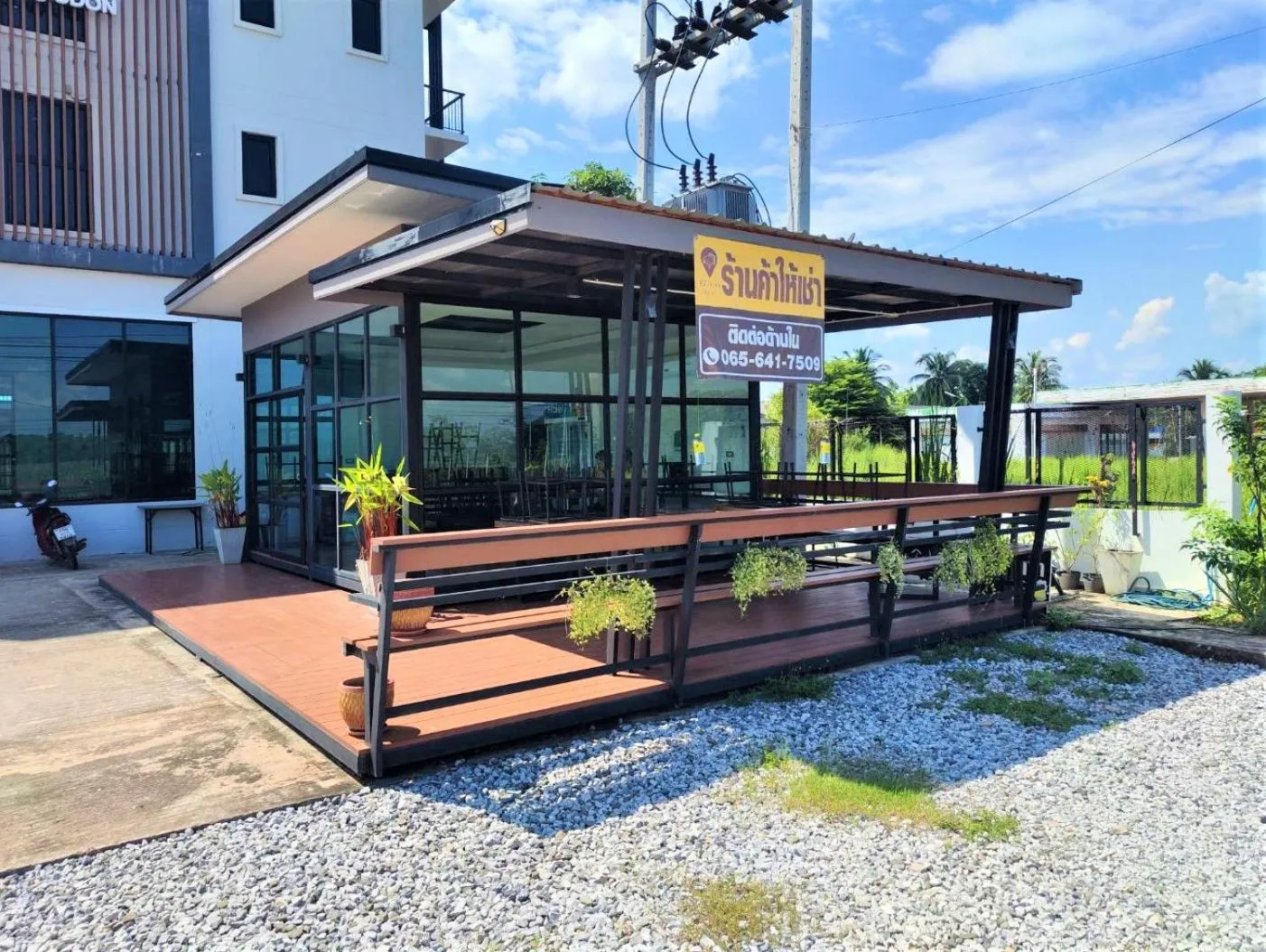 Coffee/tea facilities in T-NEE Hotel@Udon